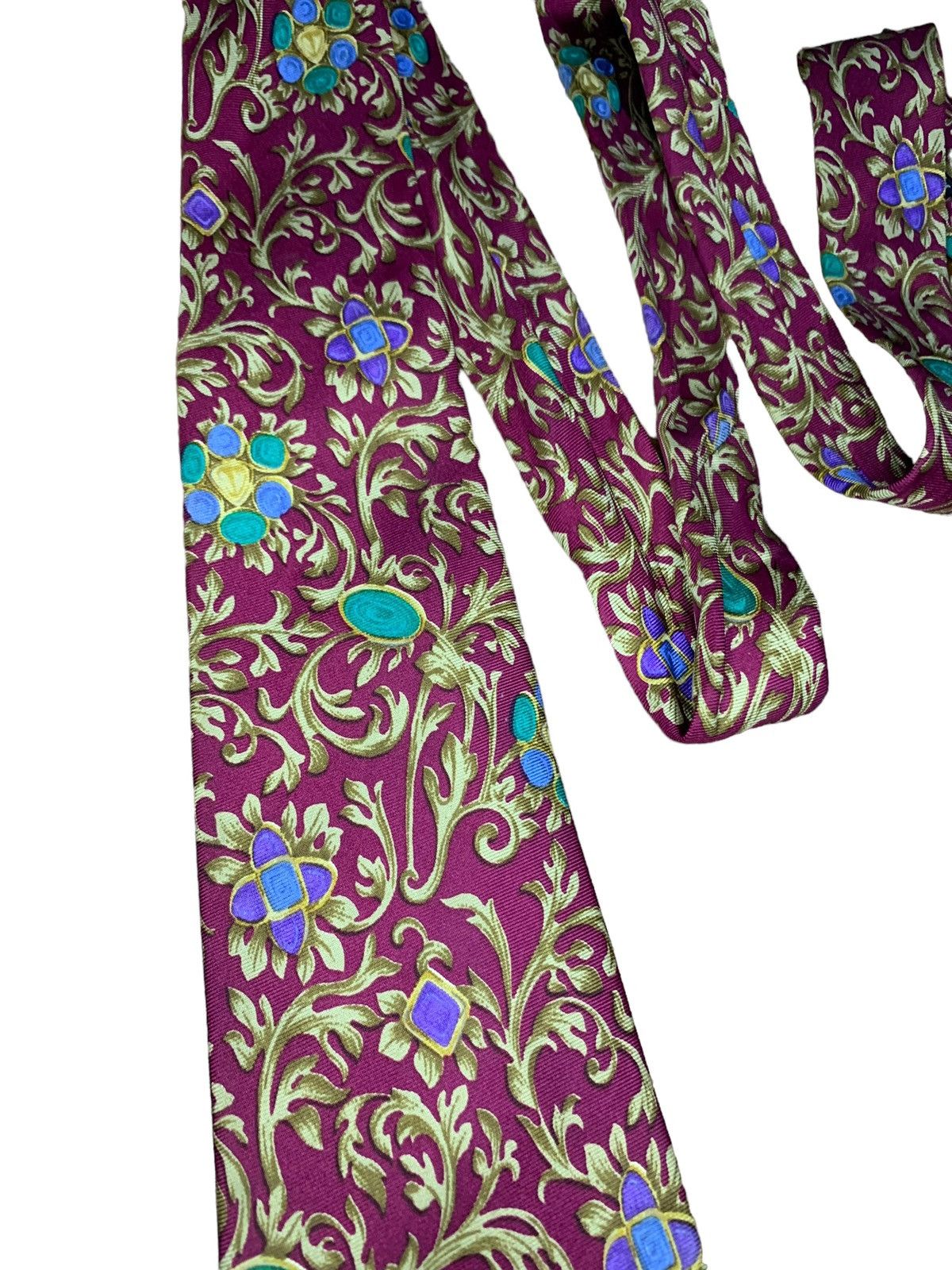 Chanel Chanel floral maroon silk neck tke Size ONE SIZE - 3 Thumbnail