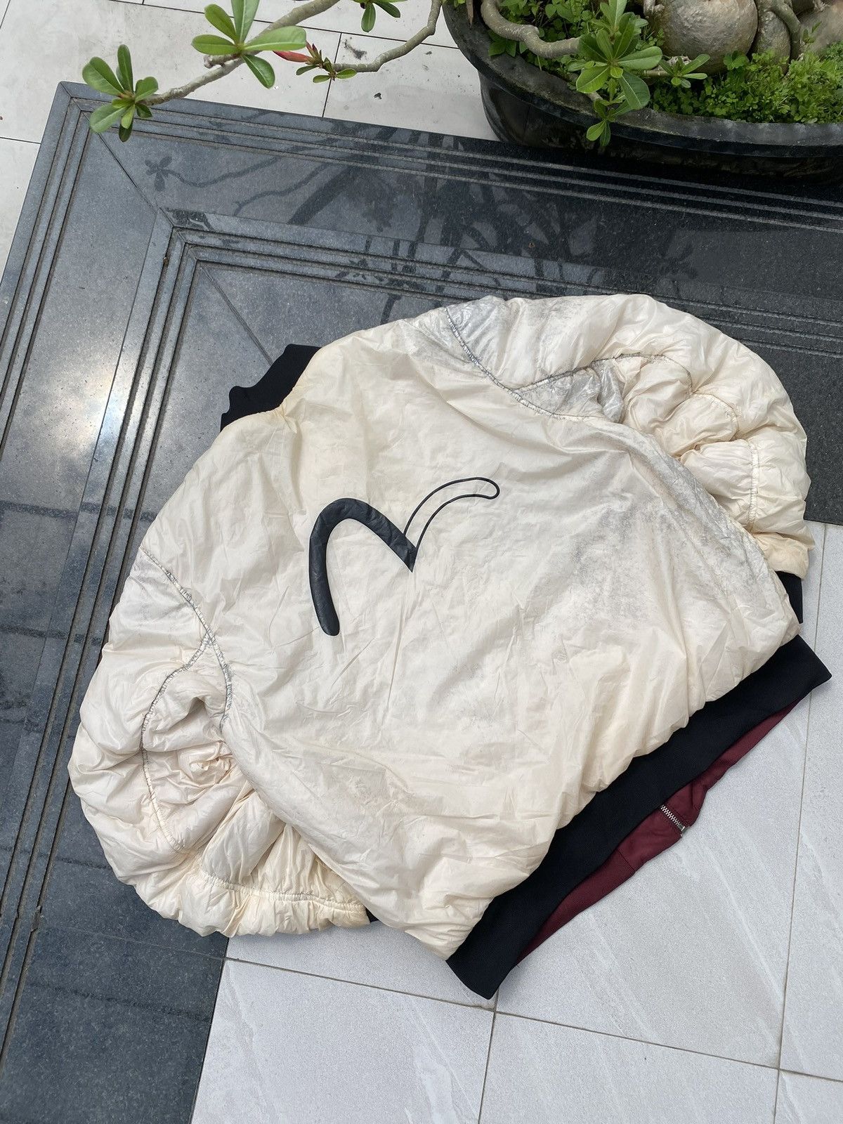 Evisu 90’s EVISU KURO TWO SIDE RARE MULTI LOGO RETRO ZIP BOMBER Size US XXL / EU 58 / 5 - 6 Thumbnail