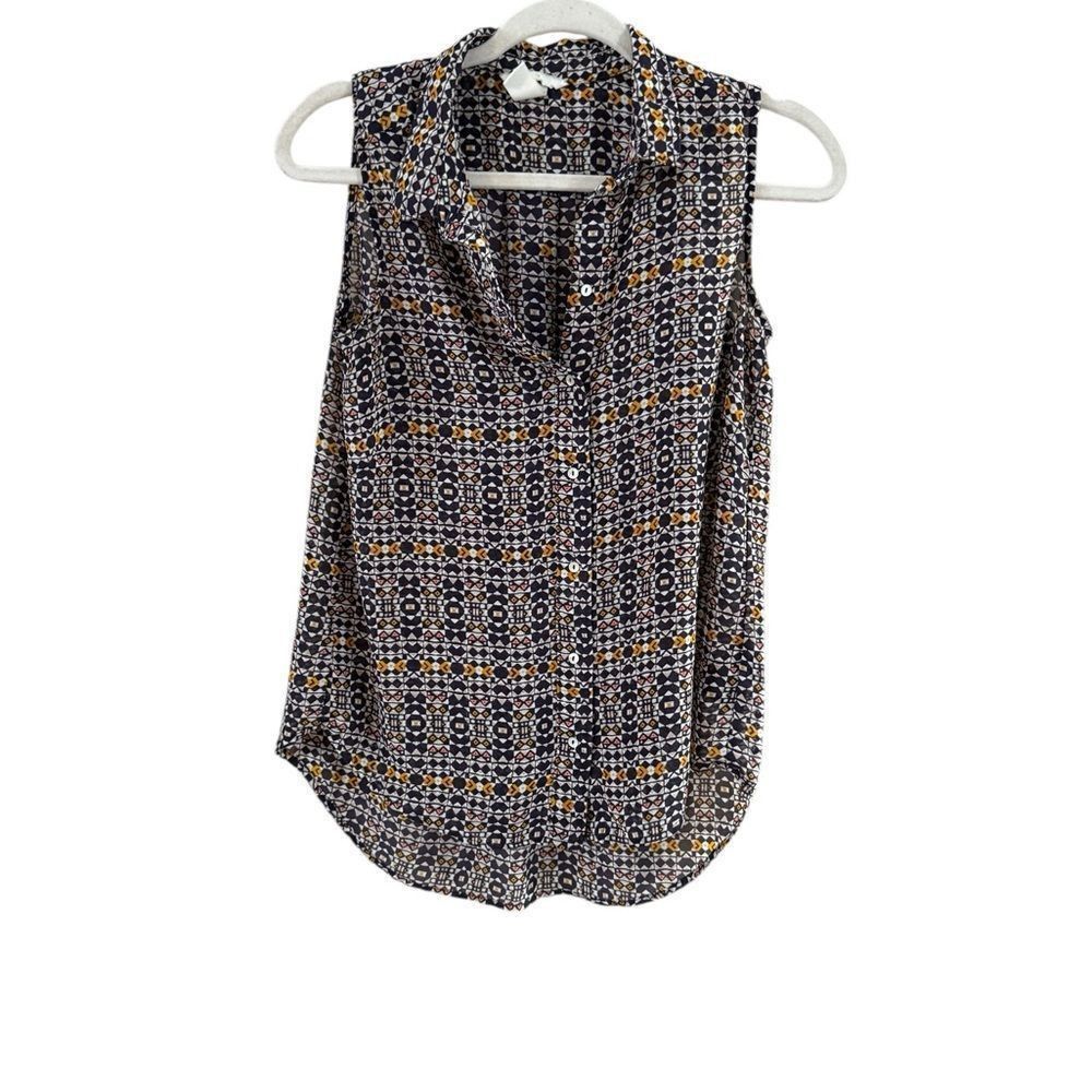 H&M H&M size for sleeveless button-down blouse Size S / US 4 / IT 40 - 2 Thumbnail
