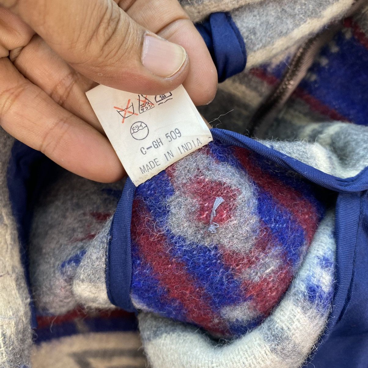 Native 🔥Vintage Marvelous Wool blend nativeinspired geometric Size US M / EU 48-50 / 2 - 7 Thumbnail