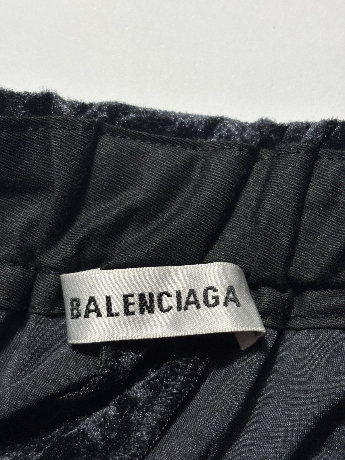 Balenciaga BALENCIAGA CRUSHED VELOUR WIDE LEG PANTS Size 25" / US 0 / IT 36 - 6 Thumbnail