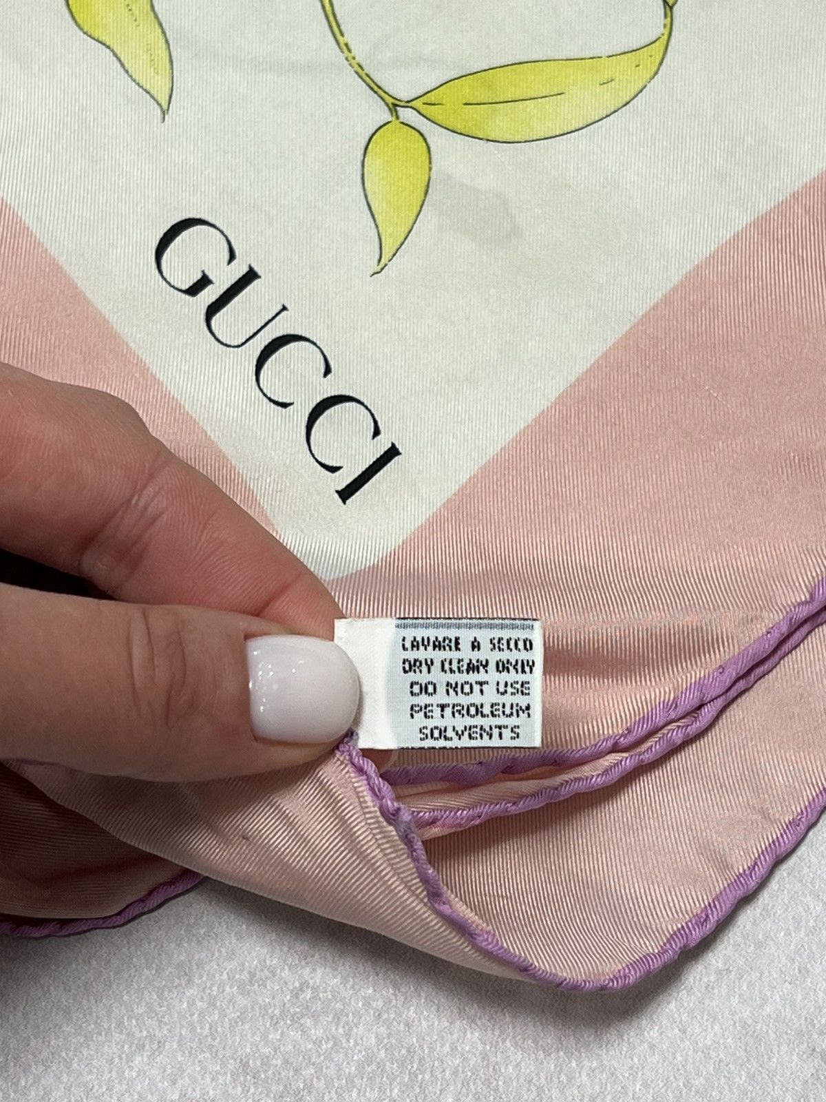 Gucci Gucci silk scarf with floral print and pink border Size ONE SIZE - 3 Thumbnail