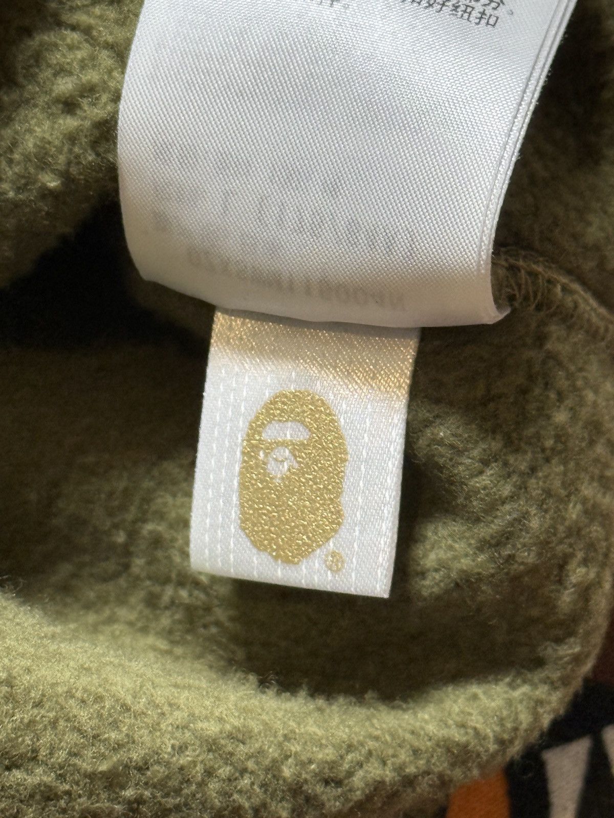 Bape A Bathing Ape Green Camo Shark Hoodie Size US L / EU 52-54 / 3 - 11 Thumbnail