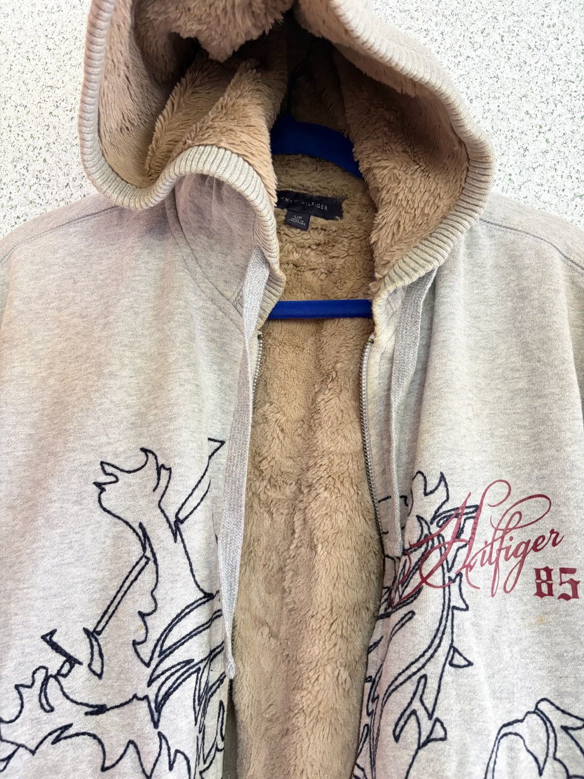 Tommy Hilfiger The Lion Hilfiger 85 Hoodie by Tommy Hilfiger 🔥 Size US M / EU 48-50 / 2 - 9 Thumbnail