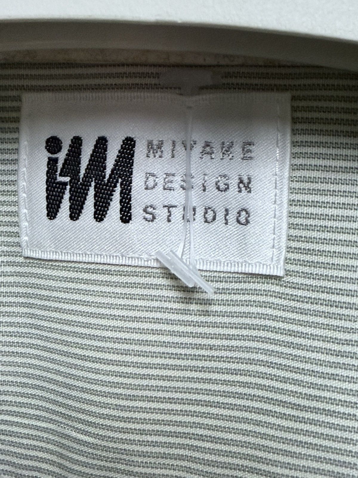 Issey Miyake Issey Miyake Buttons Upp Shirt Nice Pocket Size US L / EU 52-54 / 3 - 7 Thumbnail