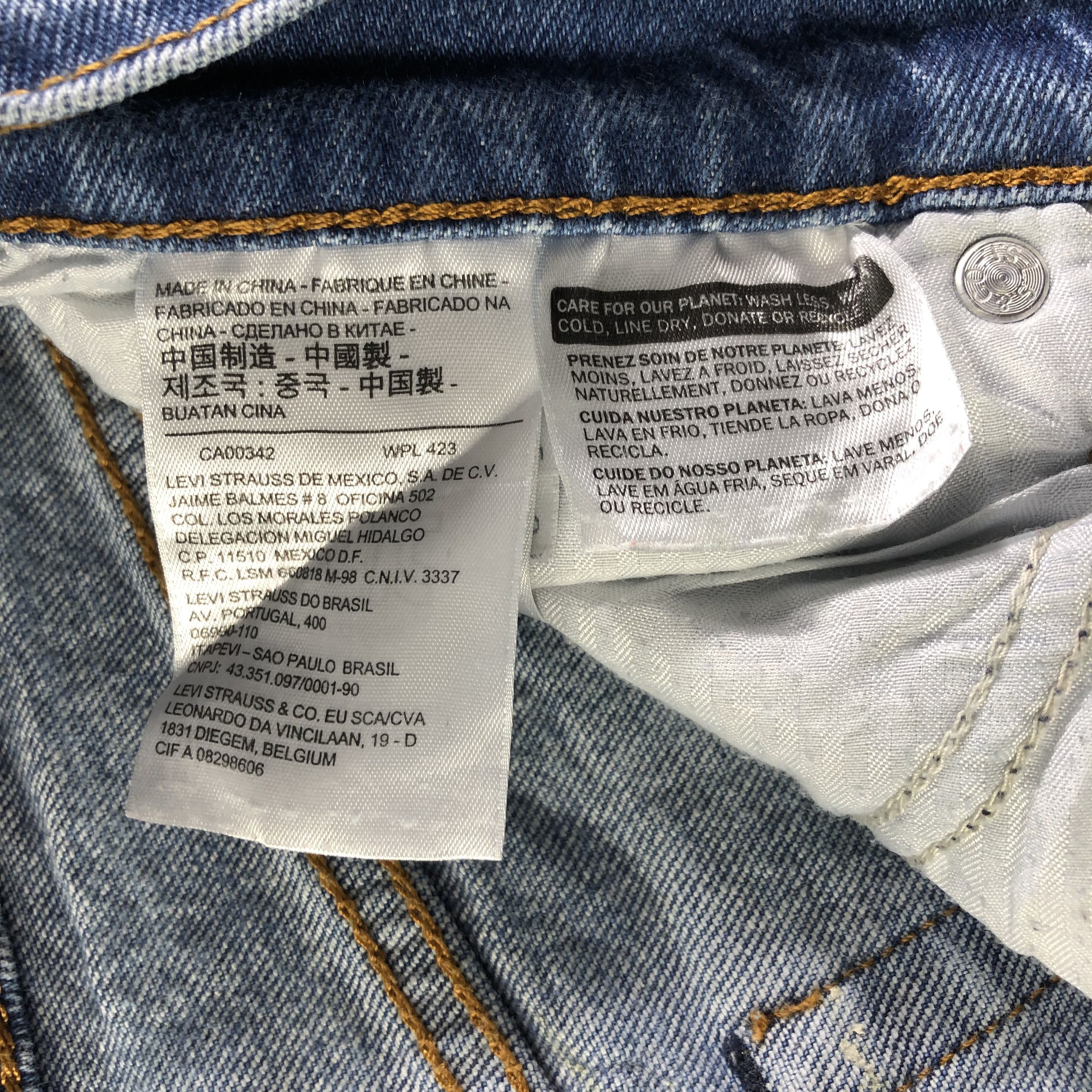 Levi's Vintage Blue Wash Levis Jeans-J4089 Size US 27 - 10 Thumbnail