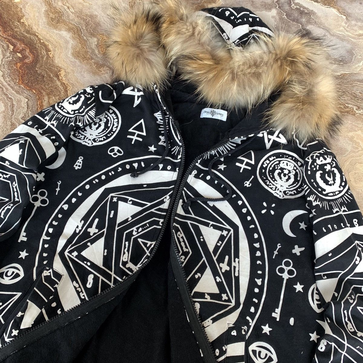 Japanese Brand Drug Honey Zip Hoodie Fur Lgb Ifsix Vkeii Kmrii Style Size US L / EU 52-54 / 3 - 6 Thumbnail