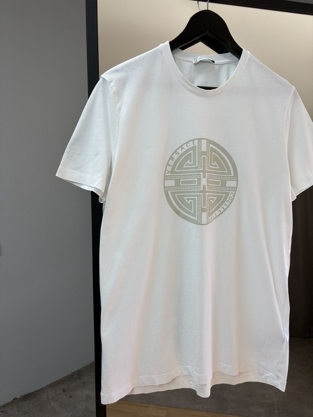 Versace Versace Medusa Logo T-Shirt White Minimal Luxury Vintage Tee Size US M / EU 48-50 / 2 - 2 Thumbnail