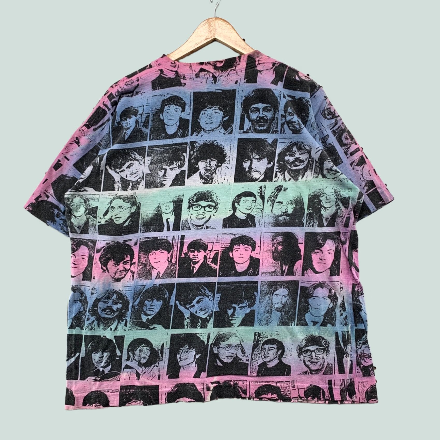 Vintage VINTAGE 90s Beatles Shirt Mens Large All Over Print Pink Blue Music Size US L / EU 52-54 / 3 - 1 Thumbnail