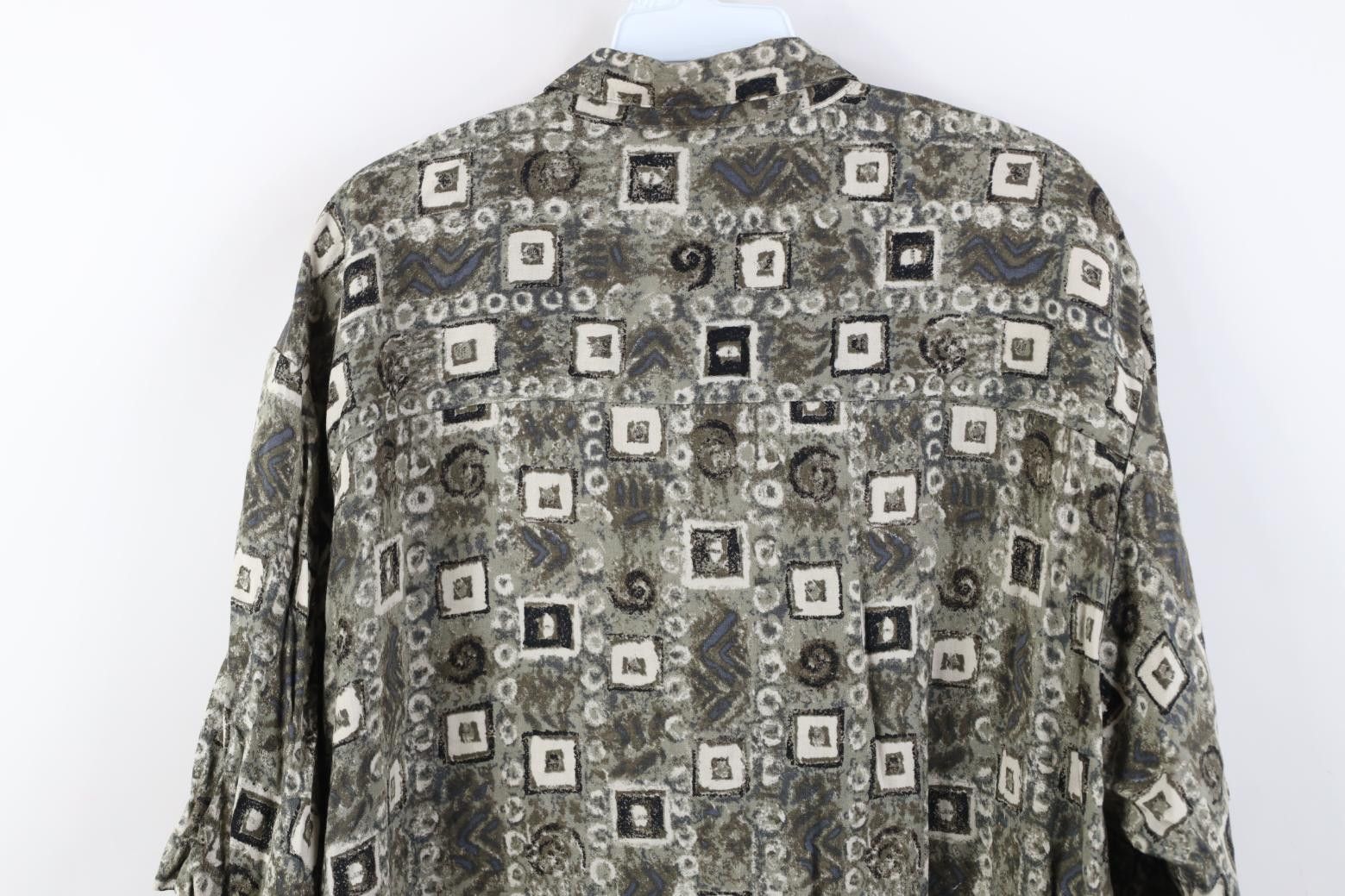 Vintage Vintage 90s Streetwear Rayon Gabardine Abstract Button Shirt Size US L / EU 52-54 / 3 - 8 Thumbnail