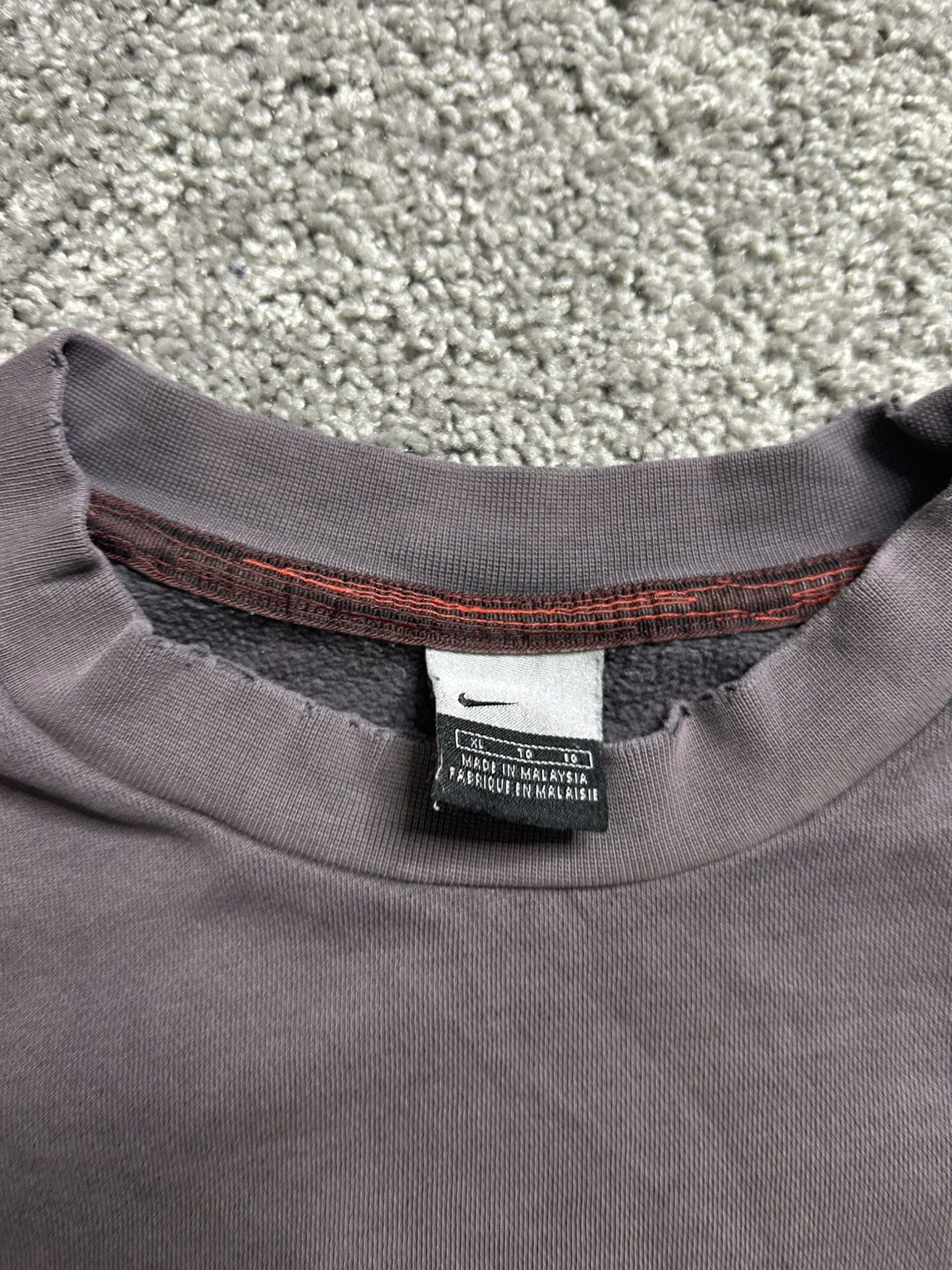 Nike Vintage Y2K Nike Embroidered Sunfade Spellout Crewneck Sweat Size US XL / EU 56 / 4 - 4 Thumbnail