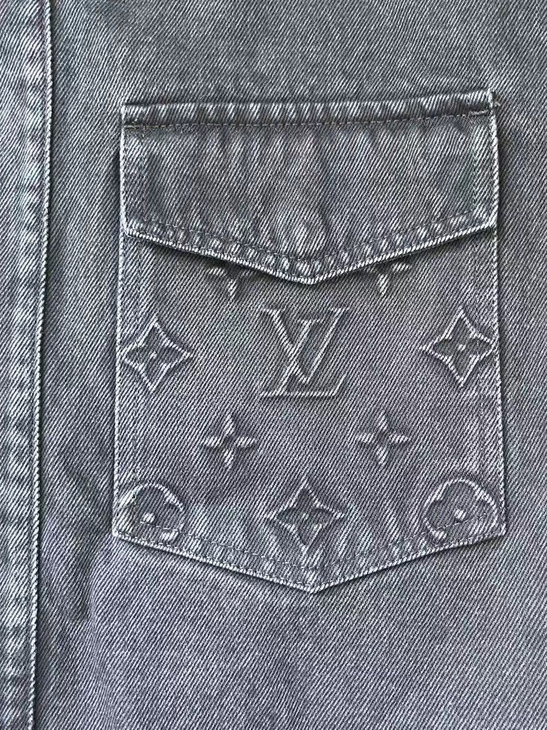 Louis Vuitton Louis Vuitton Washed Logo embossed denim jacket Size US XL / EU 56 / 4 - 3 Thumbnail