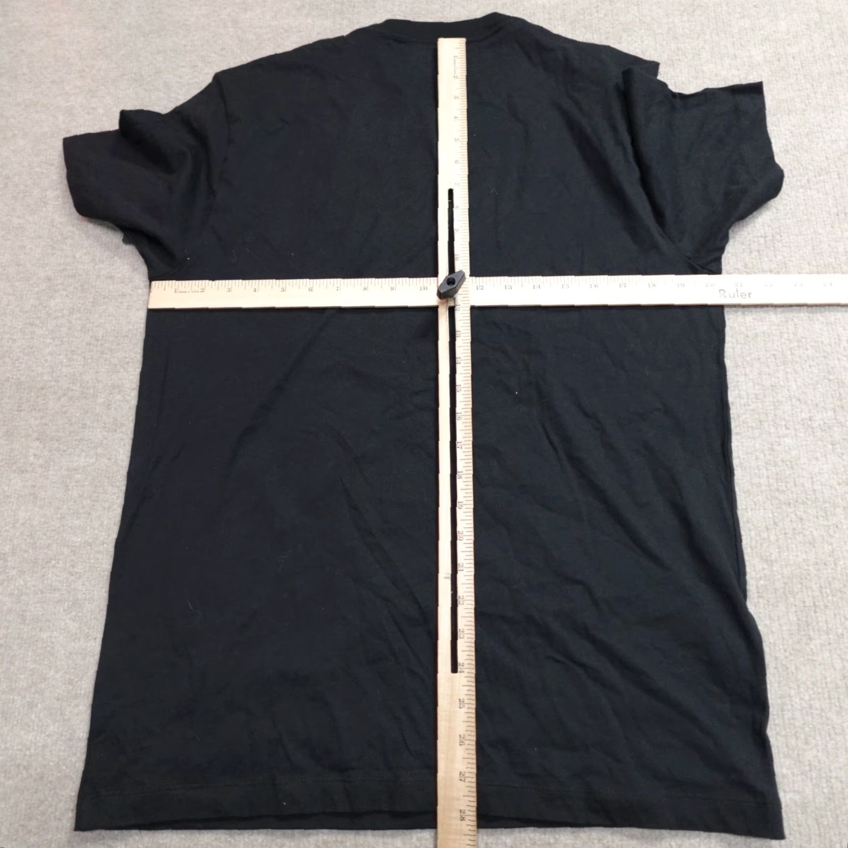 True Religion VINTAGE True Religion Shirt L Black Mens Crew Neck Short Sleeve Cotton Flaw Free 90s Size US L / EU 52-54 / 3 - 4 Thumbnail