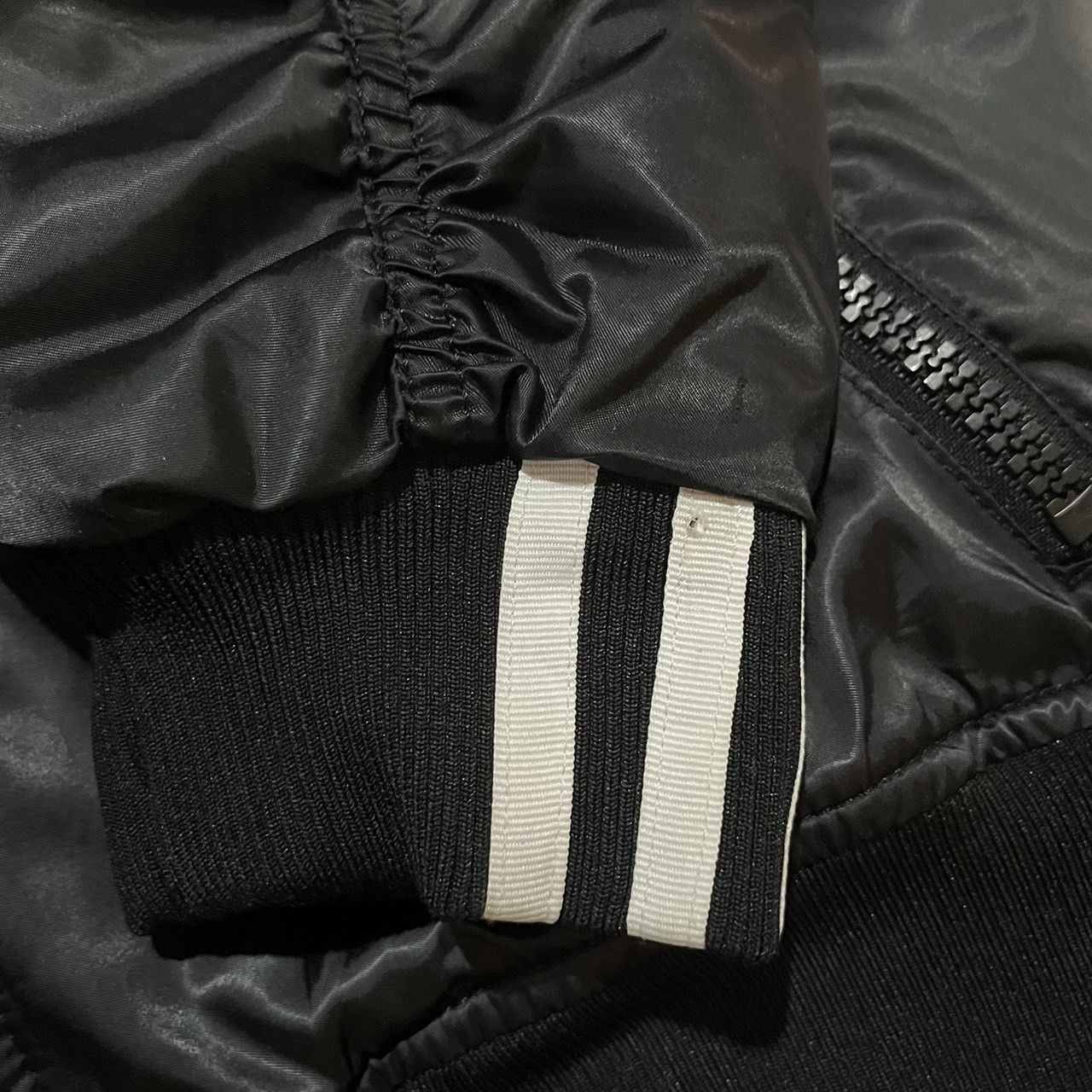 Adidas adidas women's cropped bomber jacket (free leopard tee) Size M / US 6-8 / IT 42-44 - 25 Thumbnail