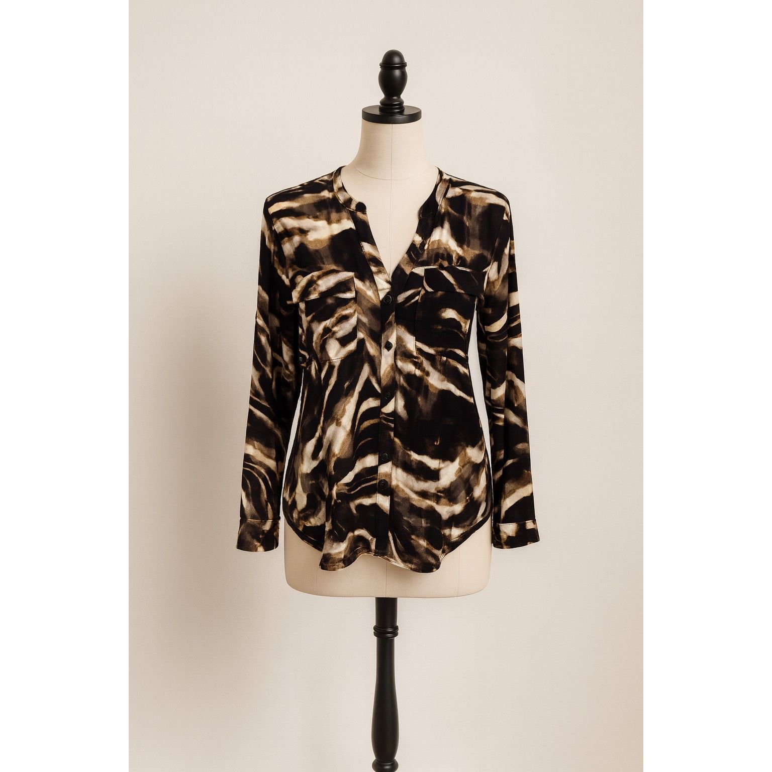 Calvin Klein Calvin Klein Abstract Print Button Down Blouse – Black, Whit Size S / US 4 / IT 40 - 1 Thumbnail