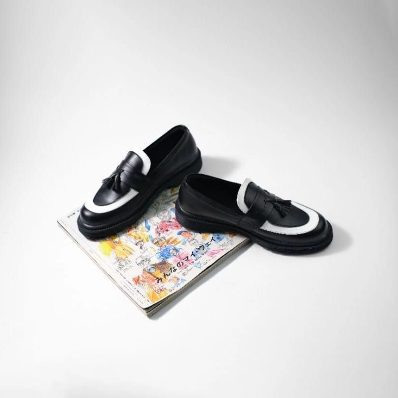 Designer Mens Combi Tassel Loafer Black White Size US 11 / EU 44 - 3 Thumbnail