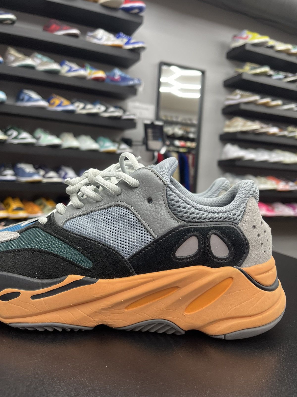Adidas Size 10 - adidas Yeezy 700 Wash Orange Very Clean! Size US 10 / EU 43 - 5 Thumbnail
