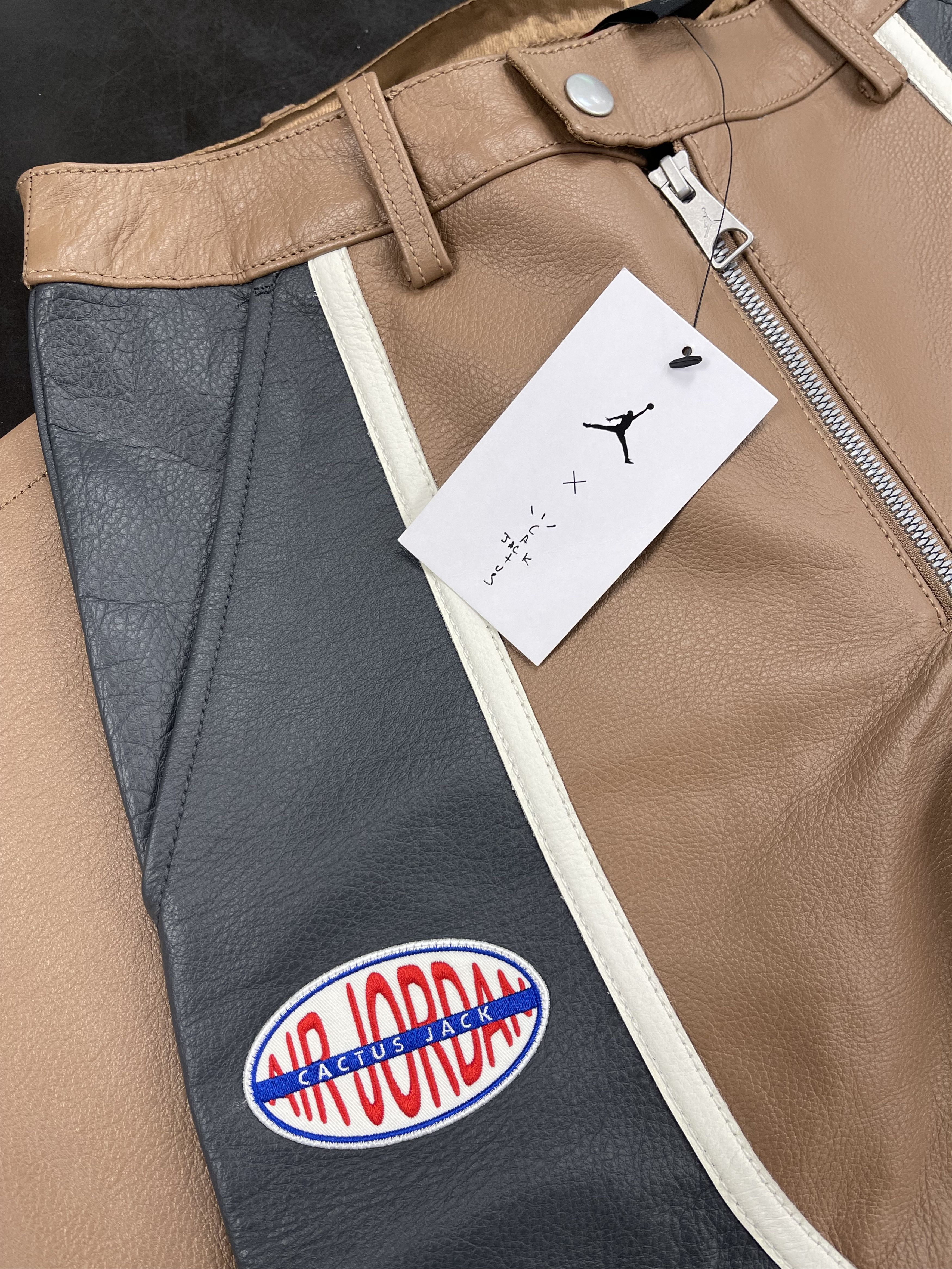Jordan Brand × Travis Scott Jordan x Cactus Jack Leather Pants Archaeo Brown Size US 28 / EU 44 - 3 Thumbnail