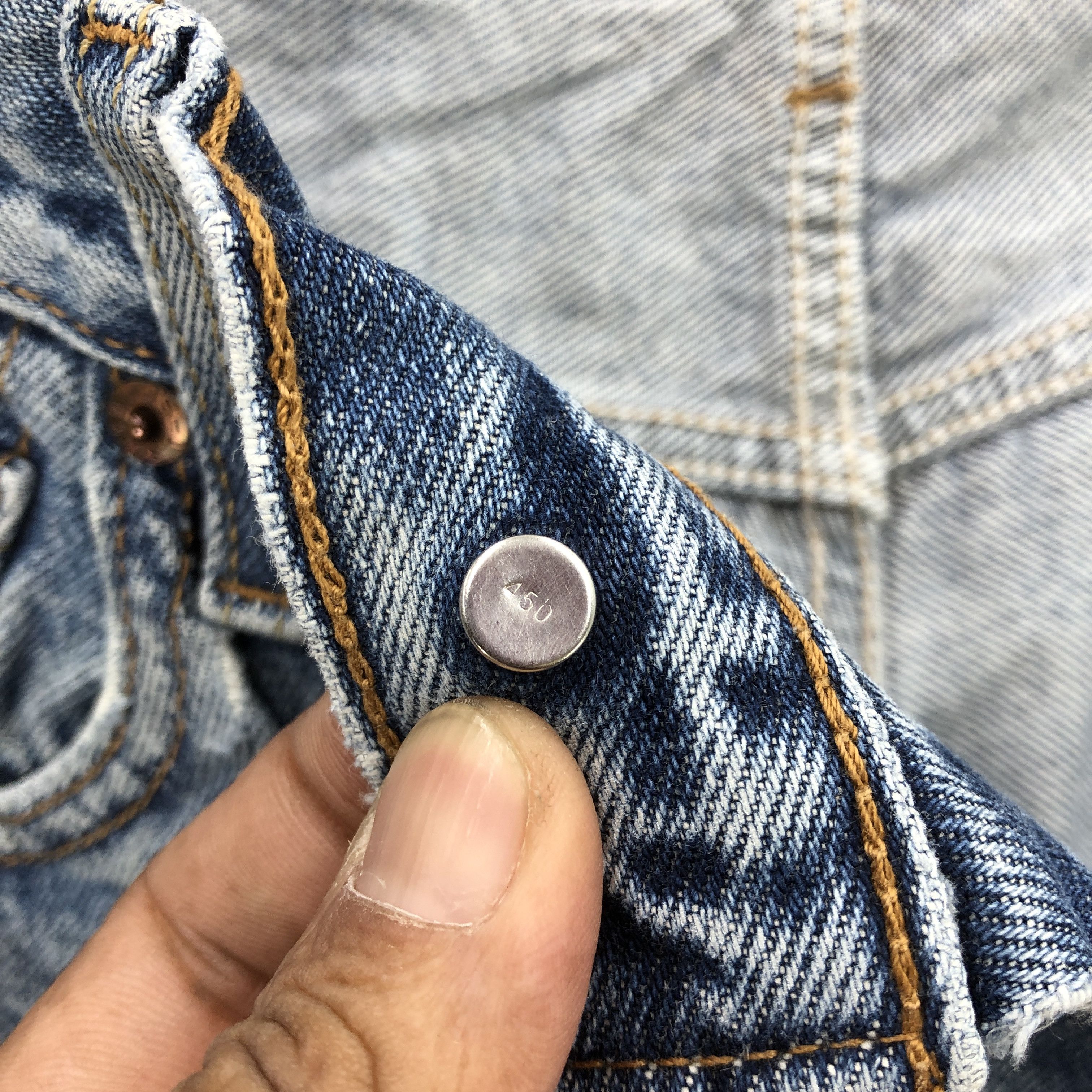 Levi's Vintage Y2K Levis 550 Jeans Levis Light Faded Ripped Denim Size US 30 / EU 46 - 7 Thumbnail