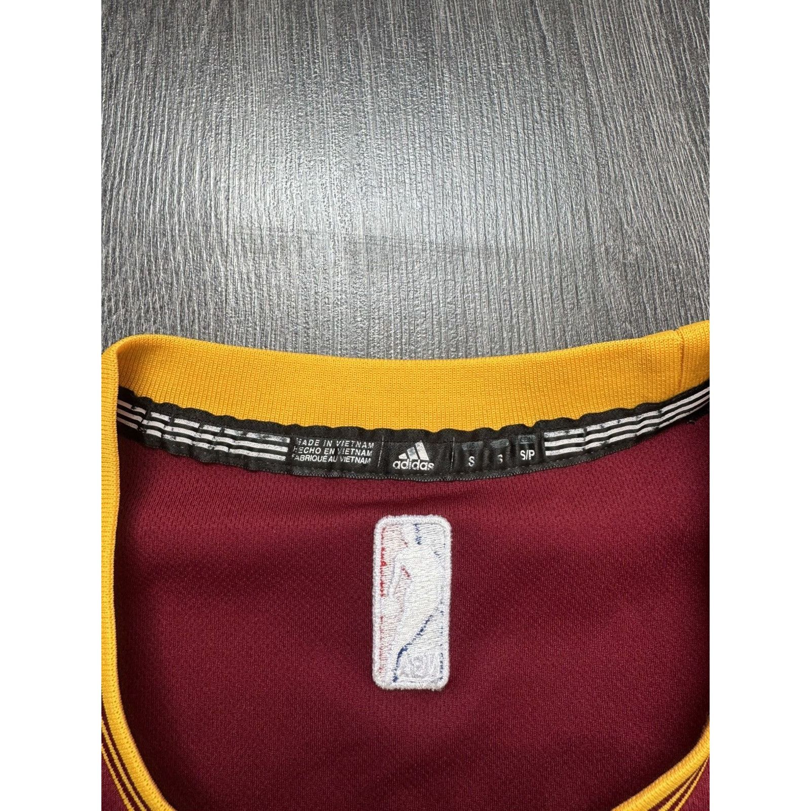 Adidas Lebron James Adidas Cleveland Cavaliers Basketball Jersey Size US S / EU 44-46 / 1 - 5 Thumbnail