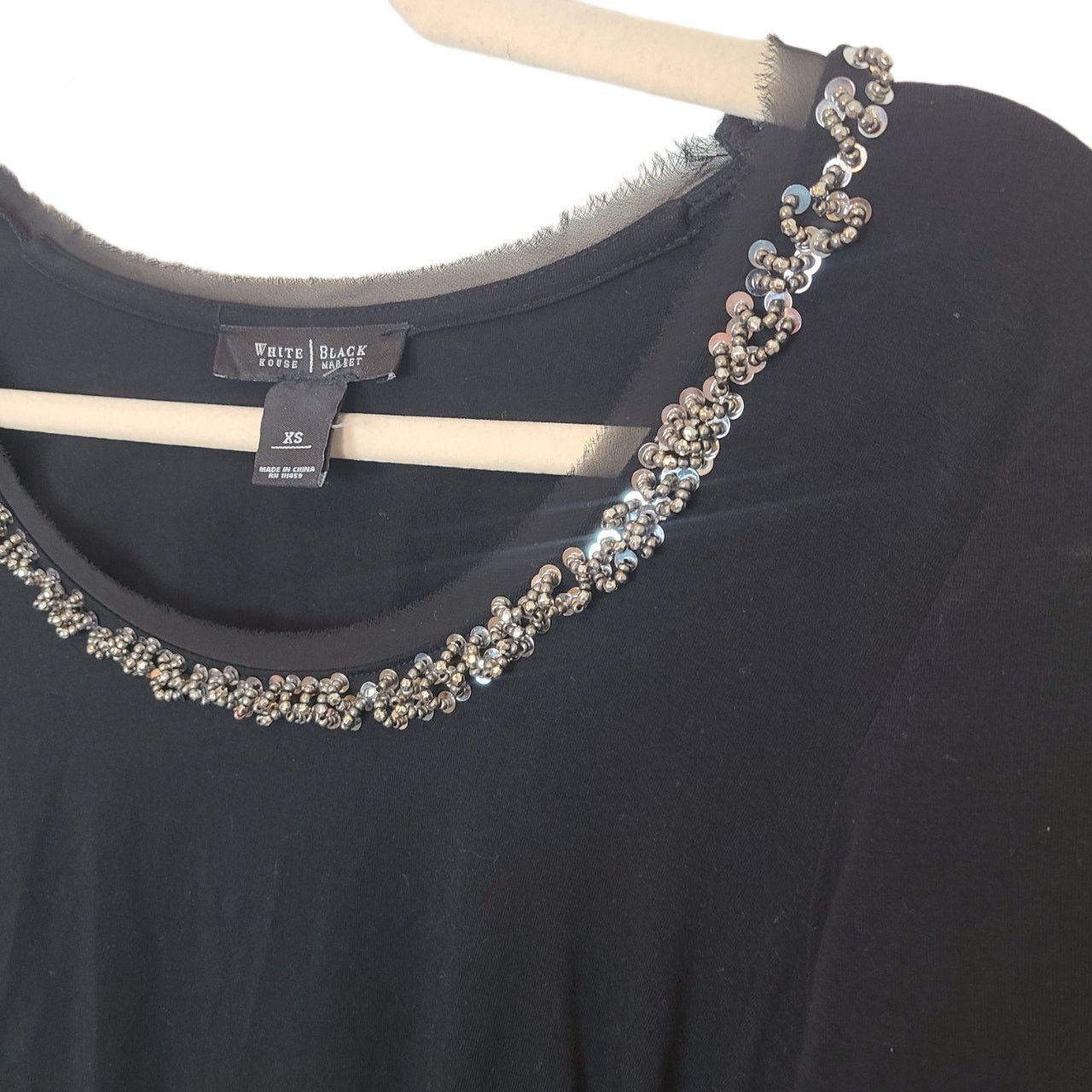 White House Black Market White House Black Market Blouse Women XS Beaded Black Scoop Size XS / US 0-2 / IT 36-38 - 5 Thumbnail