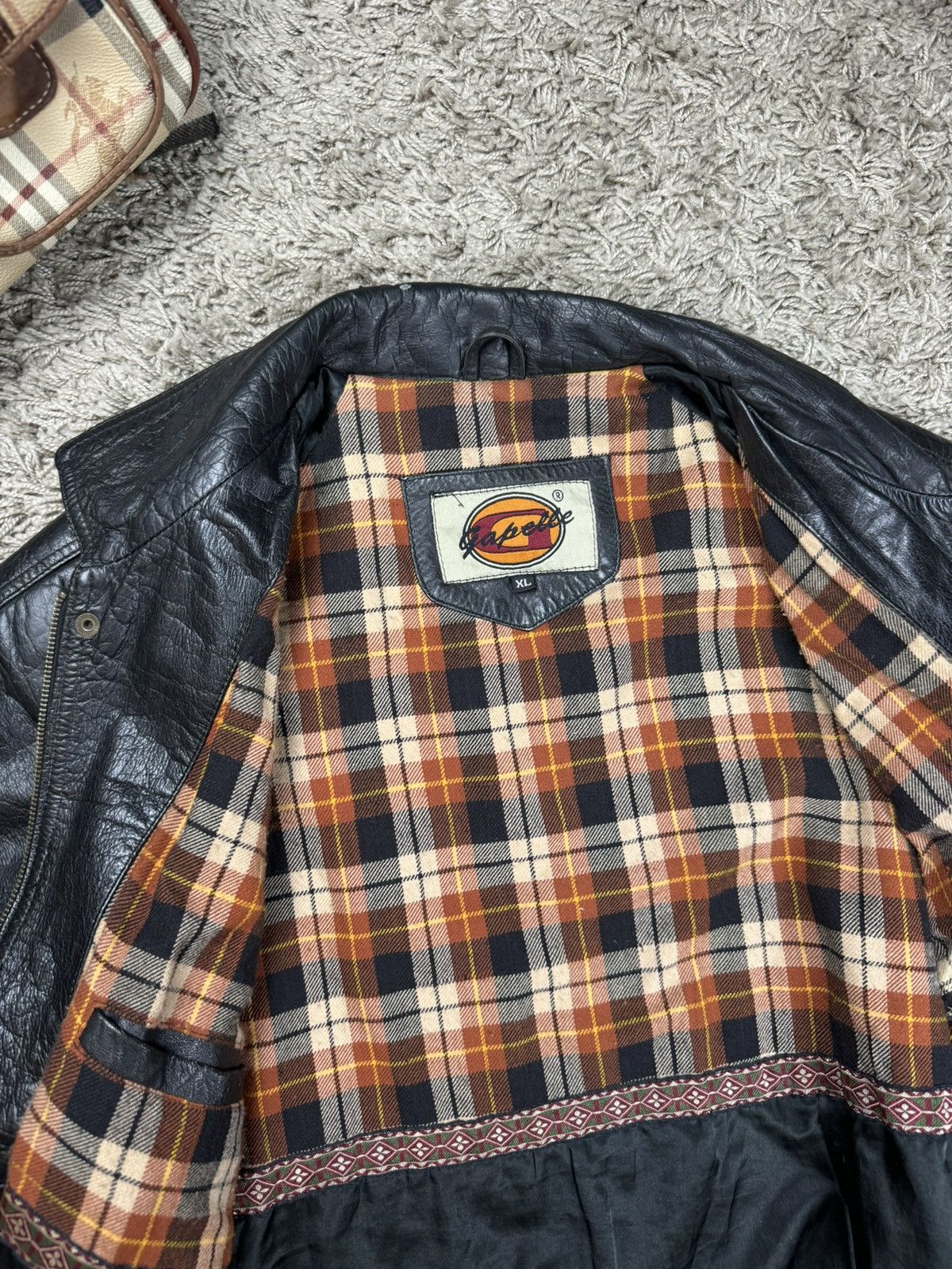 Vintage Vintage leather bomber jacket 90s original retro casual item Size US XL / EU 56 / 4 - 8 Thumbnail