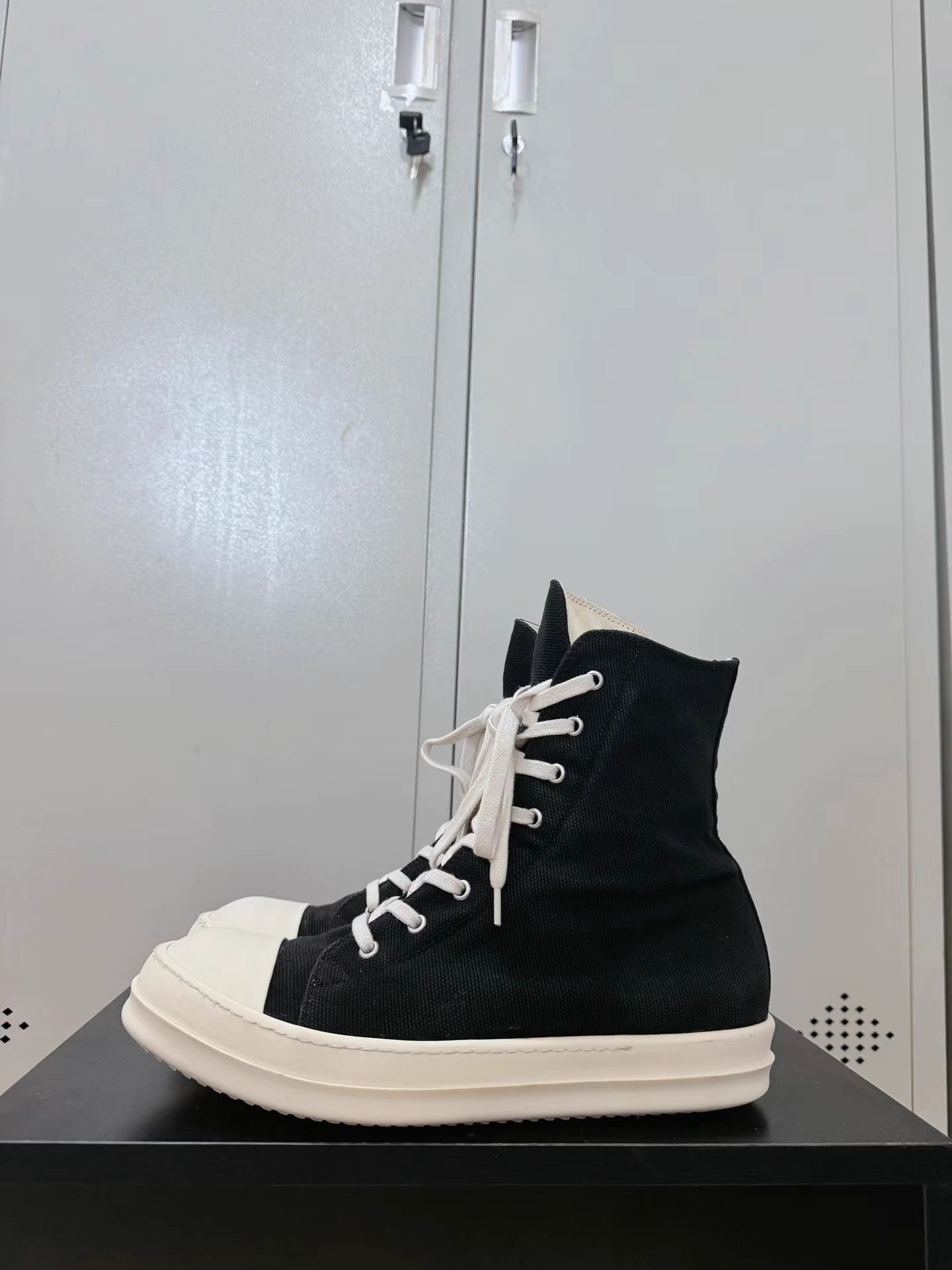 Rick Owens Rick Owens Drkshdw Converse high-top sneakers Size US 10.5 / EU 43-44 - 7 Thumbnail