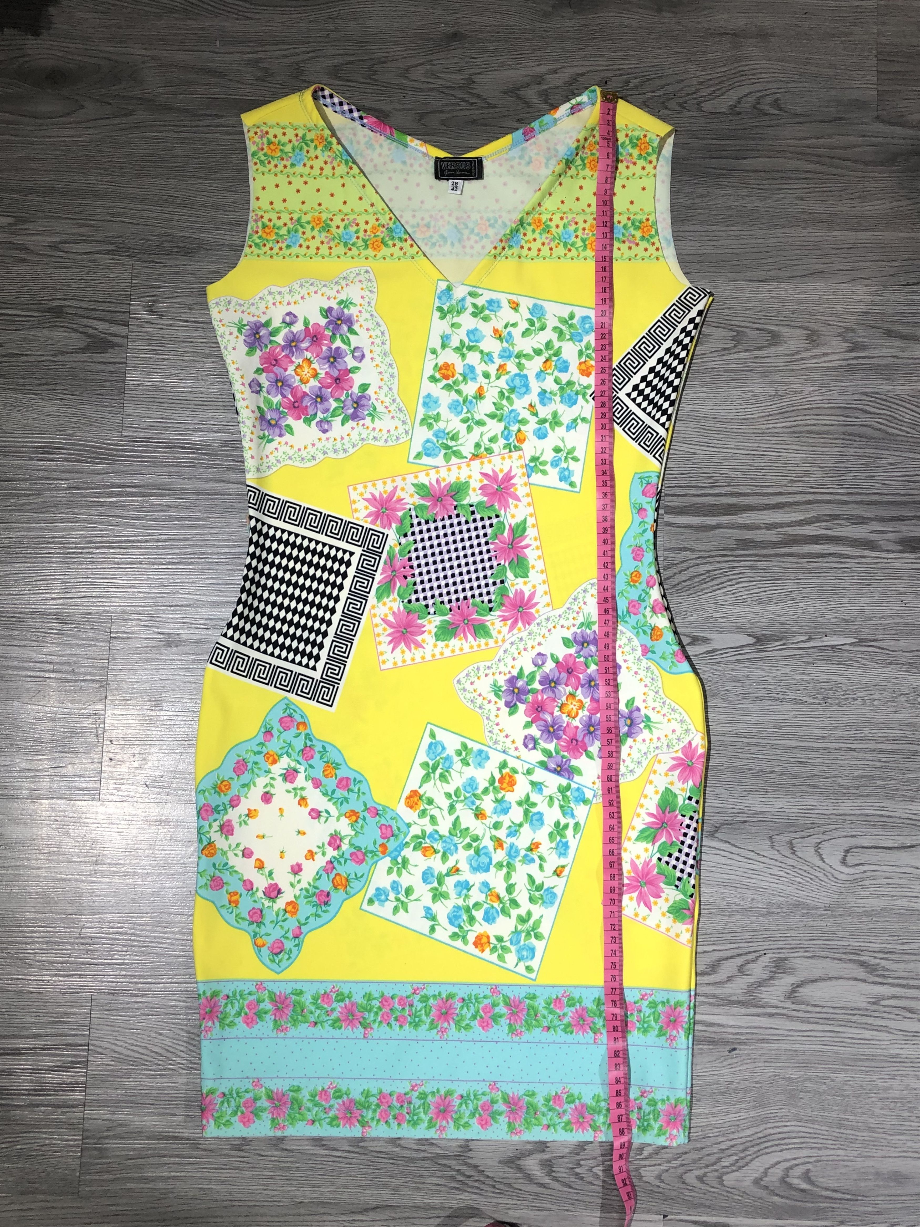Versus 🍋 ARCHIVAL TREASURE: THE SPIRIT OF GIANNI VERSACE 🍋 Size XS / US 0-2 / IT 36-38 - 9 Thumbnail