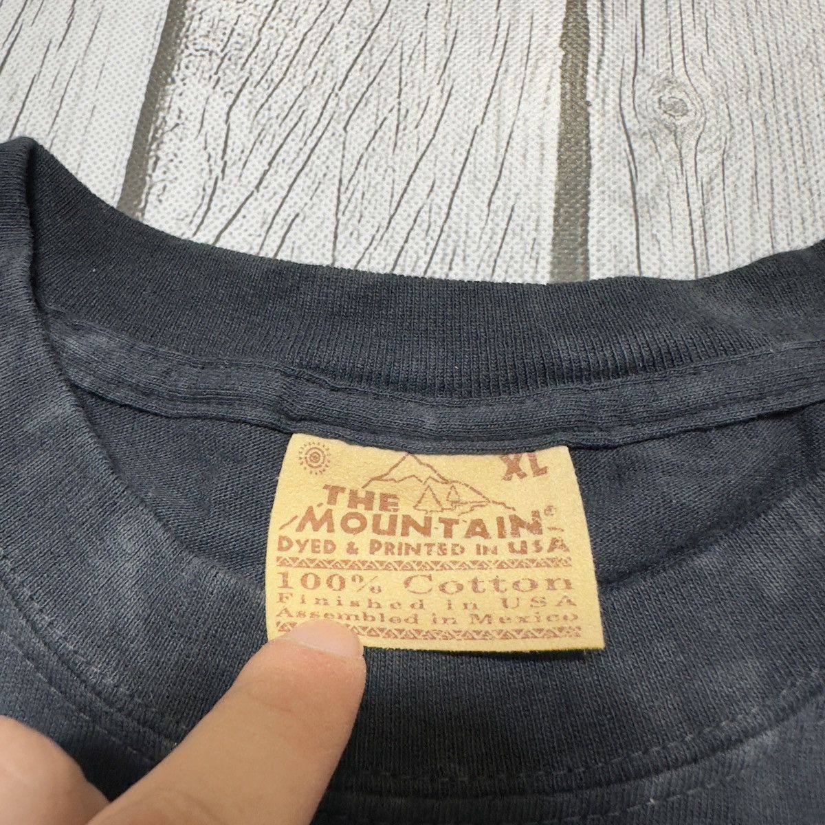 The Mountain × Vintage Vintage Dragon tee Size US XL / EU 56 / 4 - 4 Thumbnail