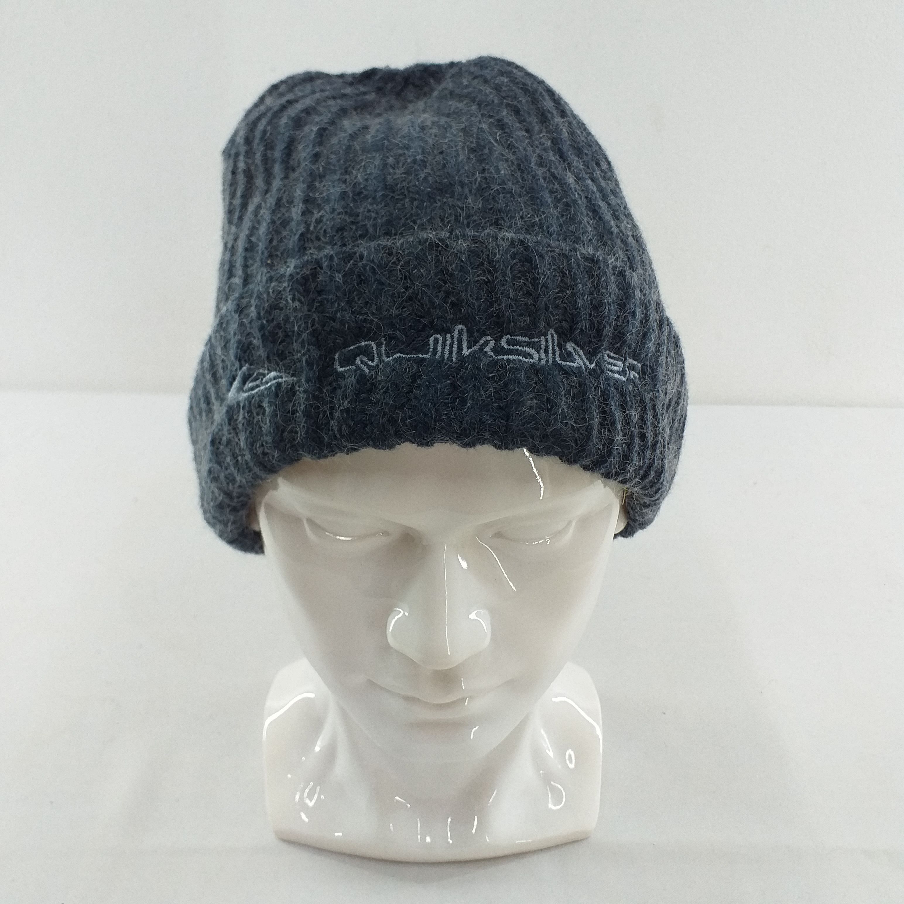 Japanese Brand Quiksilver Embroidery Plain Snow Cap Hat Beanie -BN107 Size ONE SIZE - 1 Thumbnail