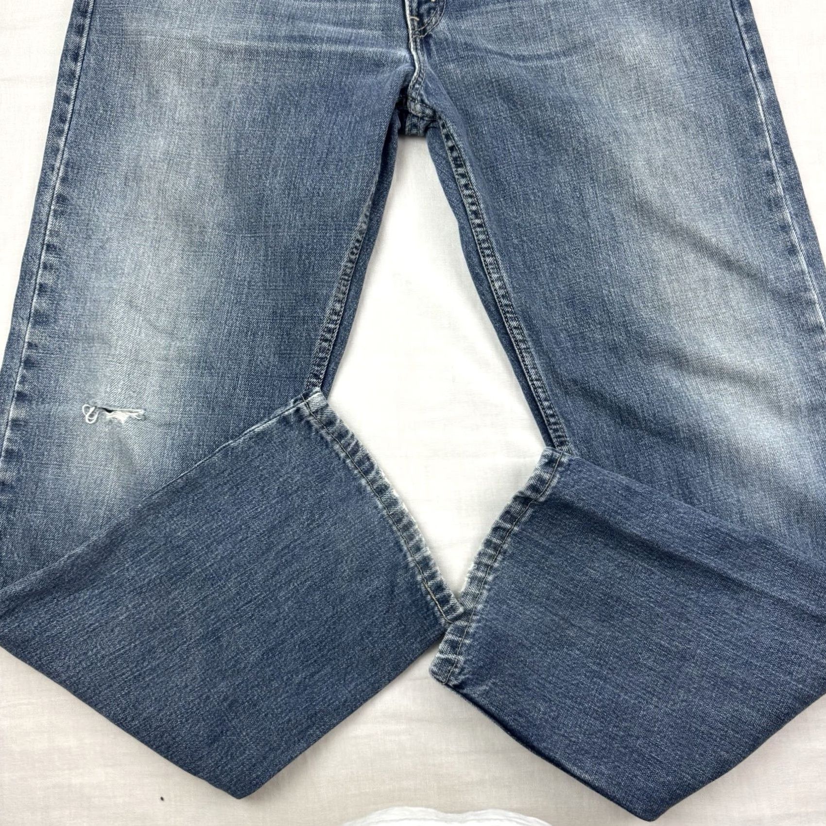 Levi's VINTAGE Levi's 505 Jeans Adult 34x30 Regular Straight Leg Made In USA Blue Denim Cotton USA 90s Y2K Mens Size US 34 / EU 50 - 3 Thumbnail