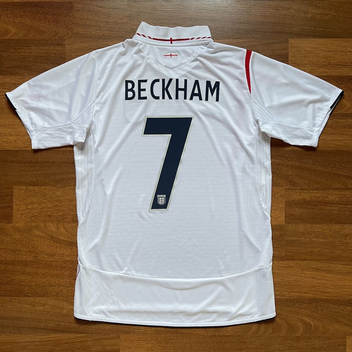 Maillot Angleterre Coupe Du Monde 2002 Beckham XXL - Extérieur Rouge, Umbro, Occasion