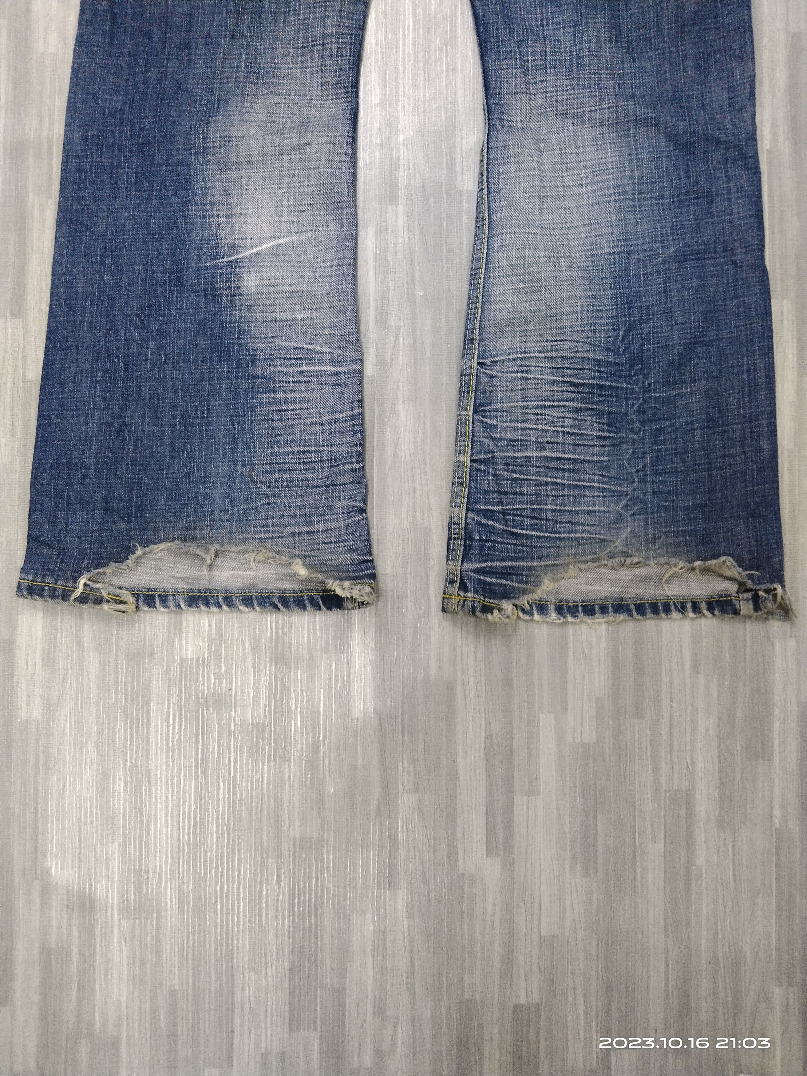Japanese Brand SICK RIPED FLARE SMOG DENIM PANTS Size US 33 - 8 Thumbnail