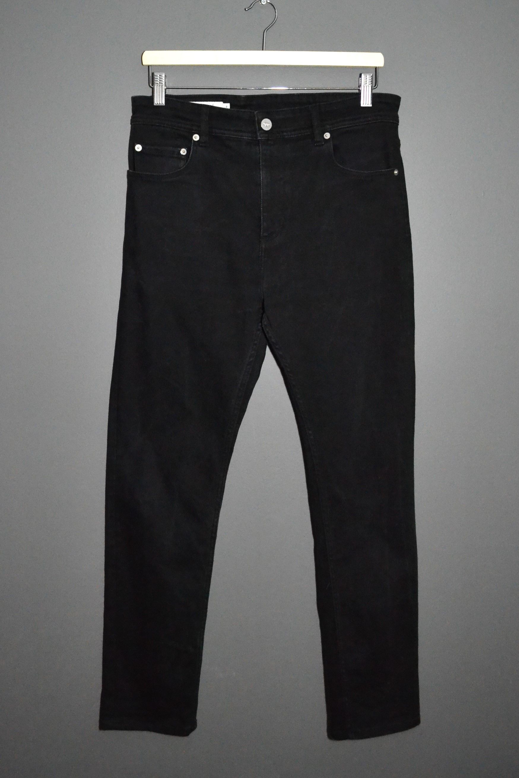 Maison Kitsune Maison Kitsune Tapered Black Jeans 30 Size US 30 / EU 46 - 2 Thumbnail
