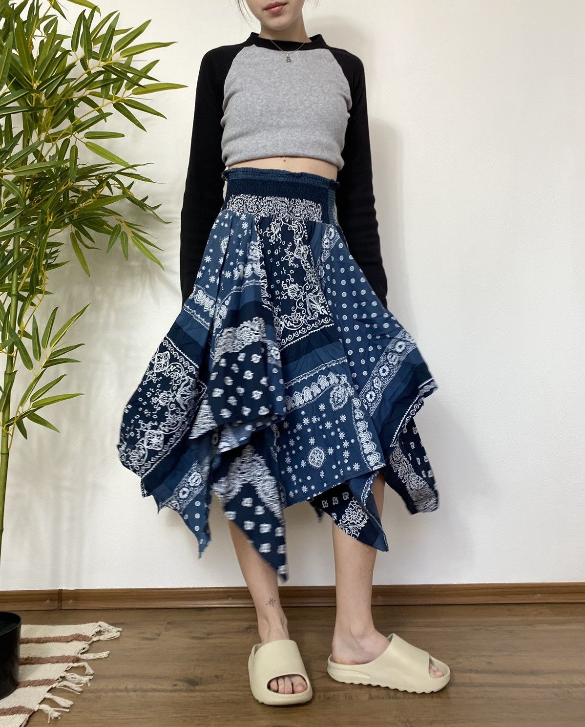 Vintage AVANT GARDE BANDANA MIDI SKIRT Size 27" / US 4 / IT 40 - 5 Thumbnail