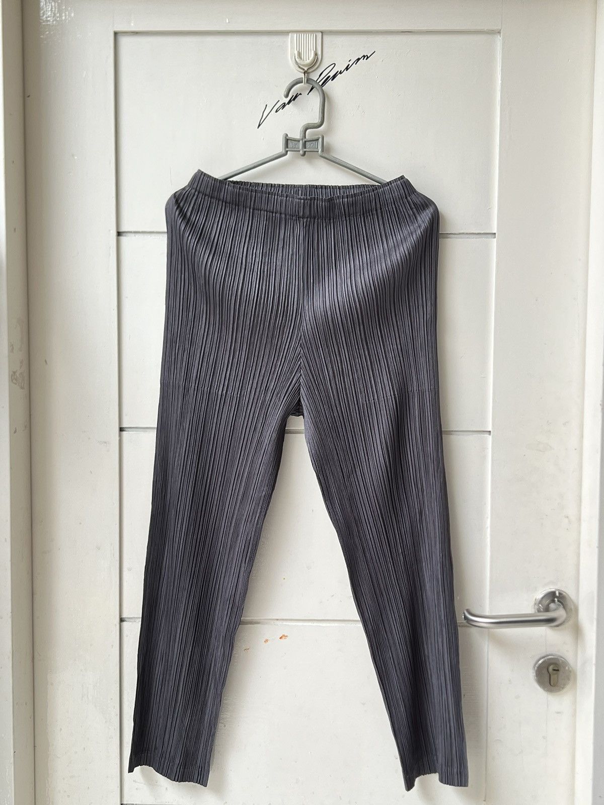 Issey Miyake Issey Miyake Pleats Please Grey Pants Size US 26 / EU 42 - 4 Thumbnail