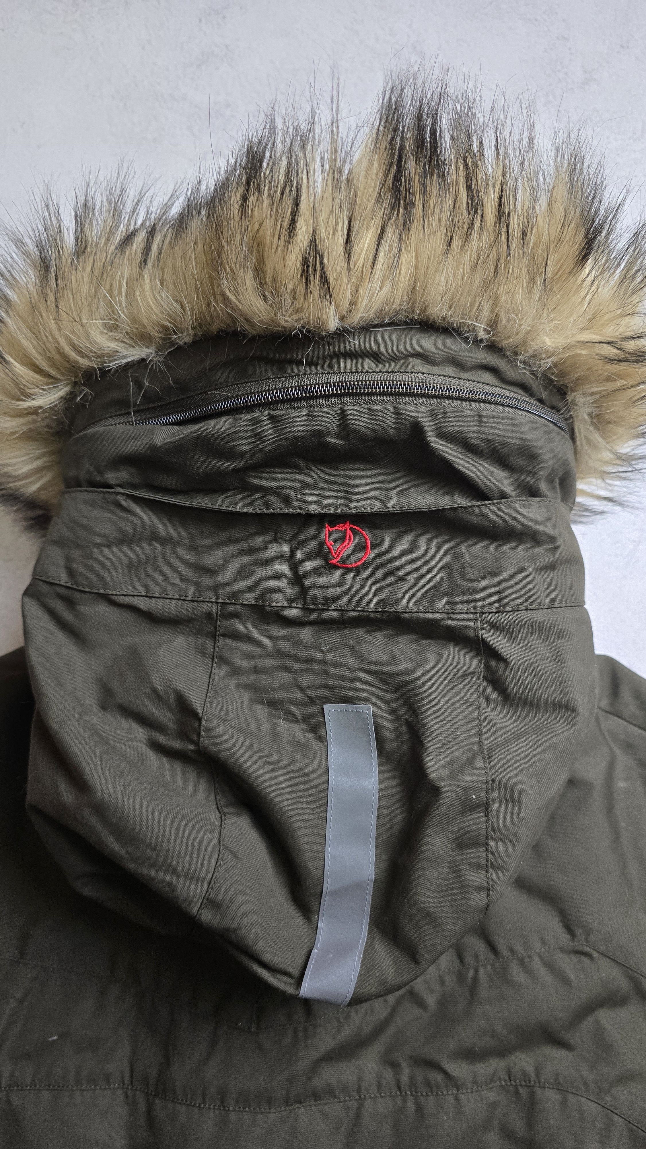 Fjallraven Luhkka Cape Jacket G-1000 Waxed Fur Hood Olive Poncho Size US S / EU 44-46 / 1 - 9 Thumbnail