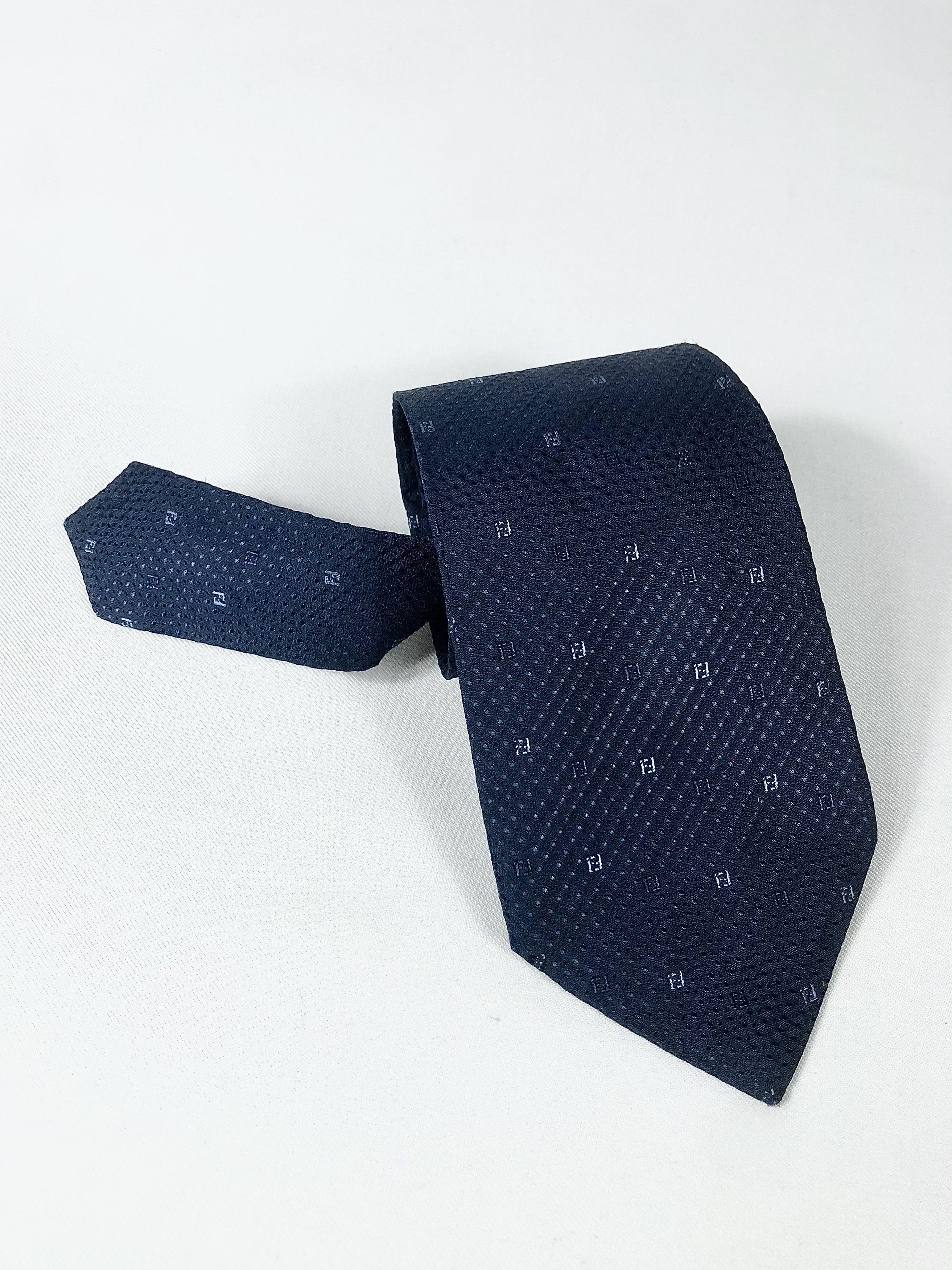 Fendi Rare Fendi Monogram Silk Tie Made in Italy Size ONE SIZE - 9 Thumbnail