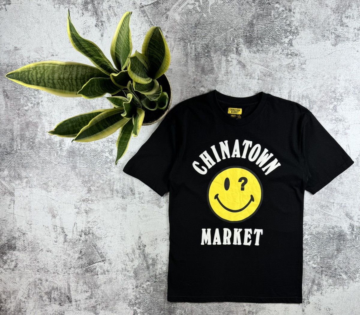 Japanese Brand Chinatown Market Smiley Men’s Medium Black Hip Hop Rap Cotton T Shirt Tee Jersey Size US M / EU 48-50 / 2 - 1 Thumbnail