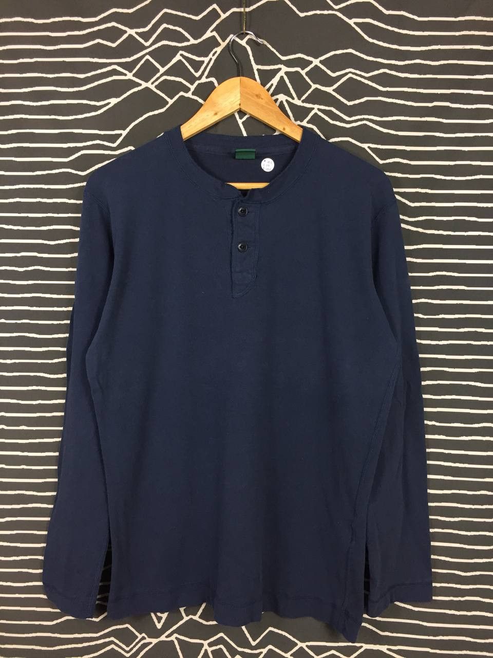 Japanese Brand × Uniqlo Uniqlo Authentic Original Wash Henley Neck Longsleeve Tee Size US L / EU 52-54 / 3 - 2 Thumbnail