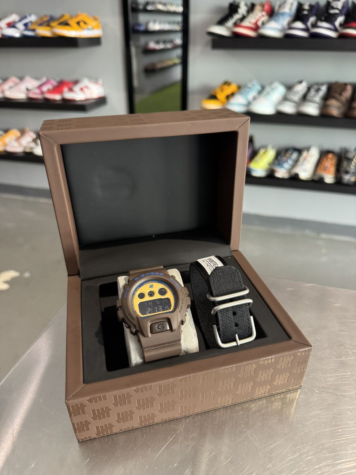 Undefeated Undefeated x G Shock Watch Size ONE SIZE - 1 Thumbnail