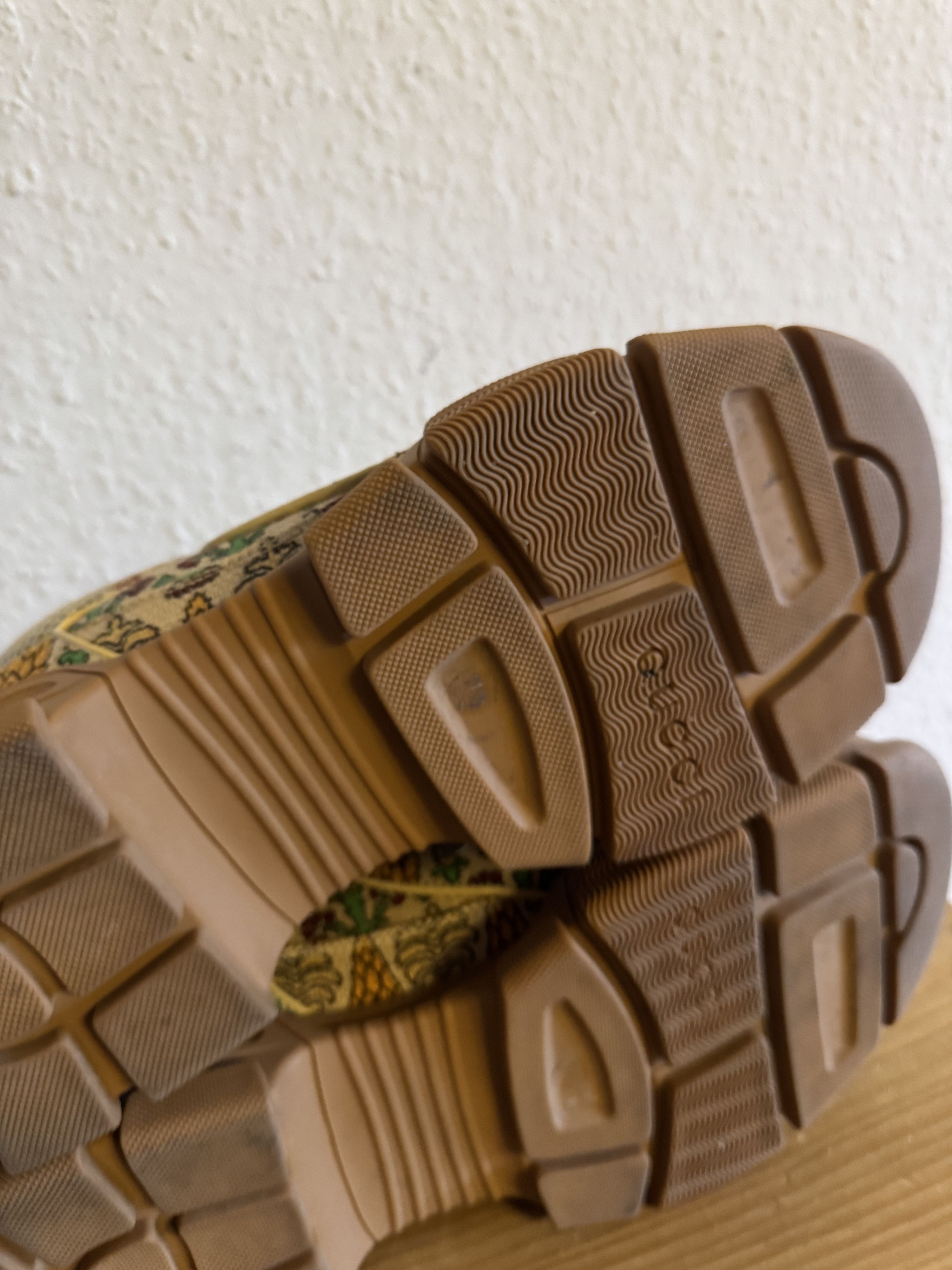 Gucci Garden Flashtrek Sneakers Size US 11.5 / EU 44-45 - 12 Thumbnail