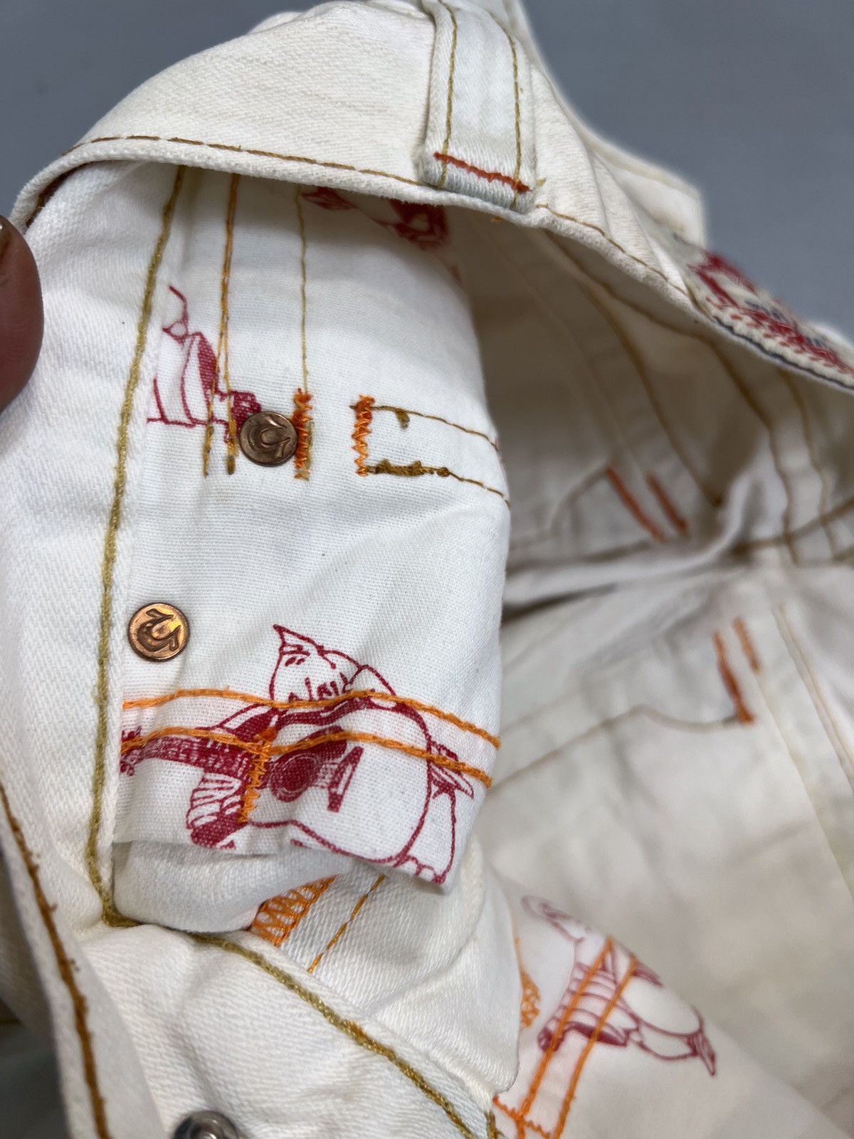 True Religion Vintage true religion flowers embroidered denim Size US 34 / EU 50 - 10 Thumbnail