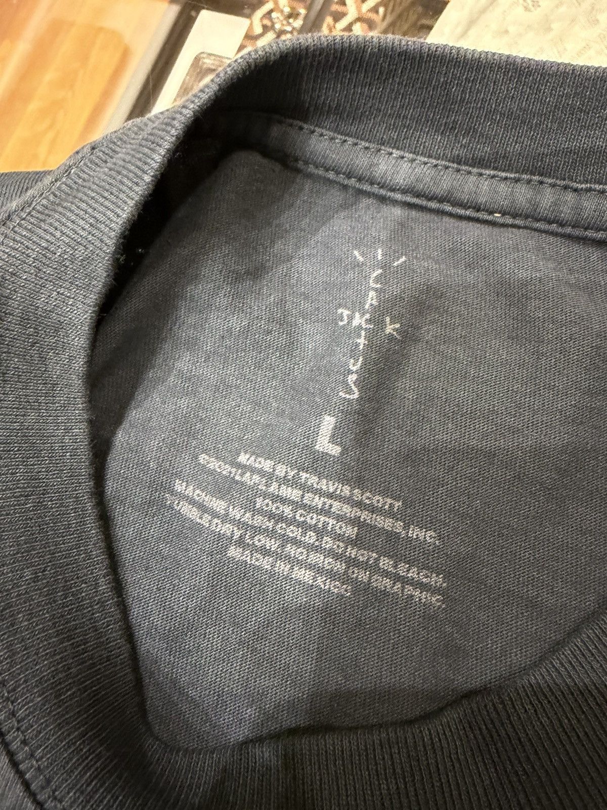 Fragment Design × Kaws × Travis Scott Travis Scott x Kaws x Fragment LS Shirt Size US L / EU 52-54 / 3 - 3 Thumbnail