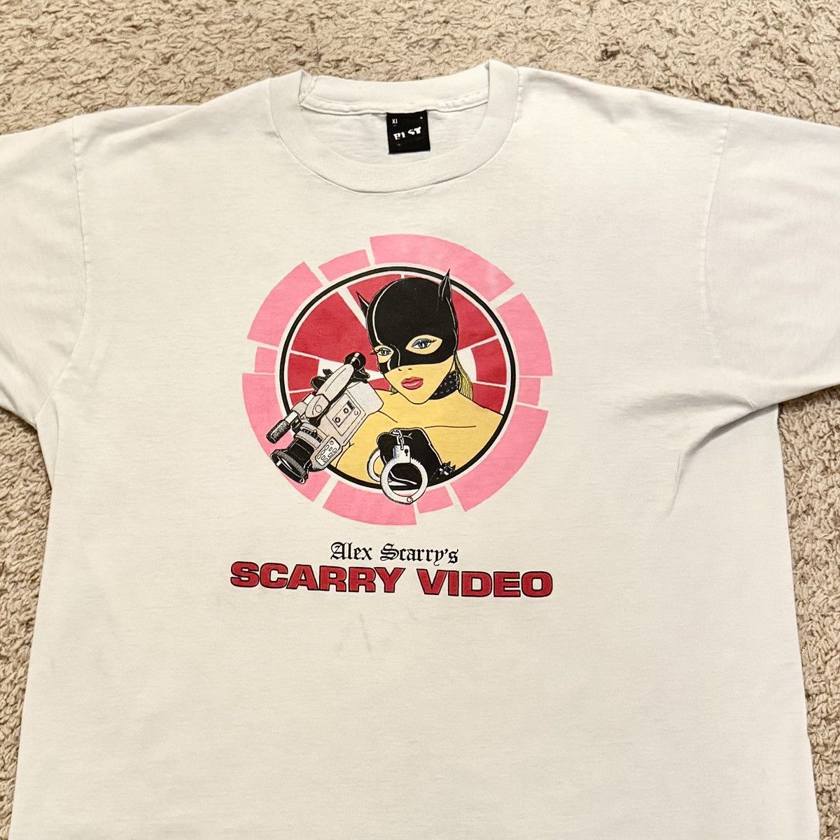 Vintage Vintage 80s Scarry Video BDSM Graphic Tee XL Size US XL / EU 56 / 4 - 3 Thumbnail