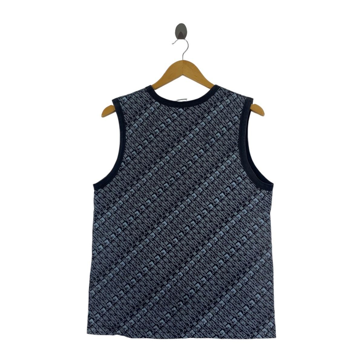 Body Glove Vintage BODY GLOVE SURF Over Print AOP Tank Top Tee Shirt Size US L / EU 52-54 / 3 - 3 Thumbnail