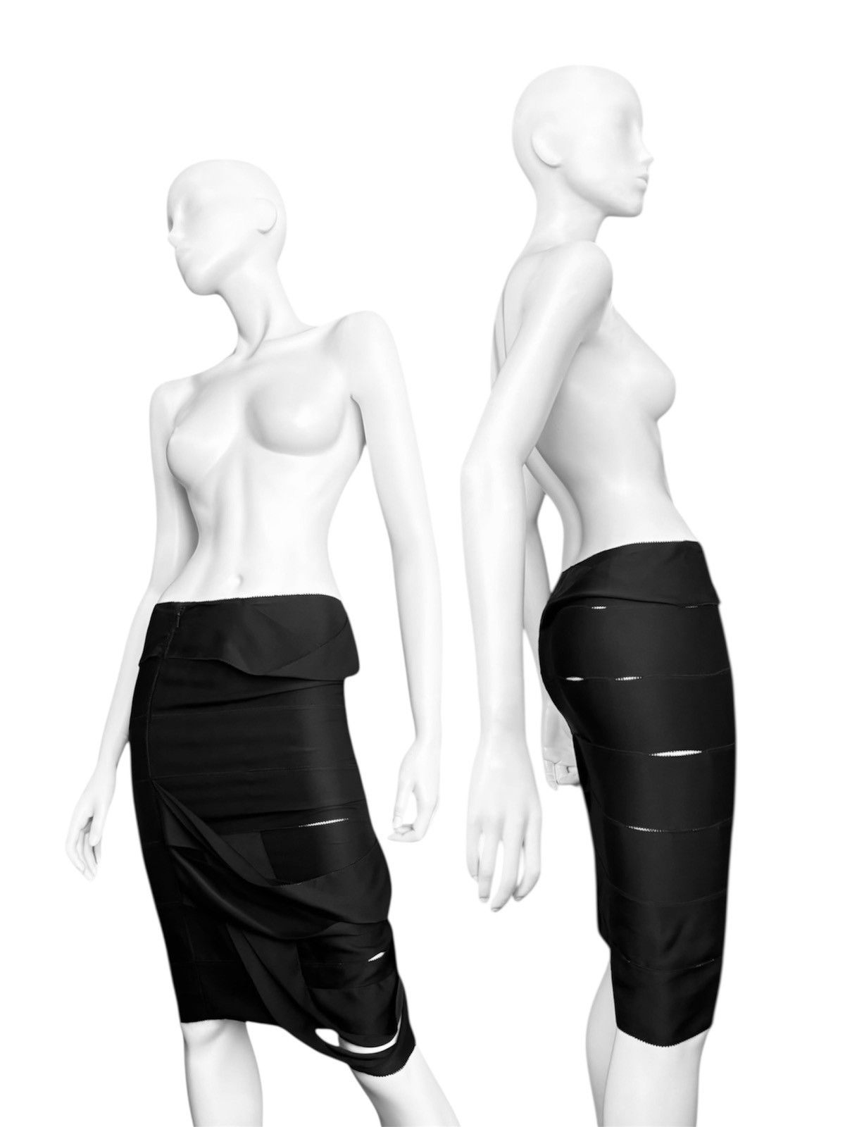 Gucci F/W 2002 Runway Tom Ford for Gucci – Full Look 26 Size S / US 4 / IT 40 - 5 Thumbnail
