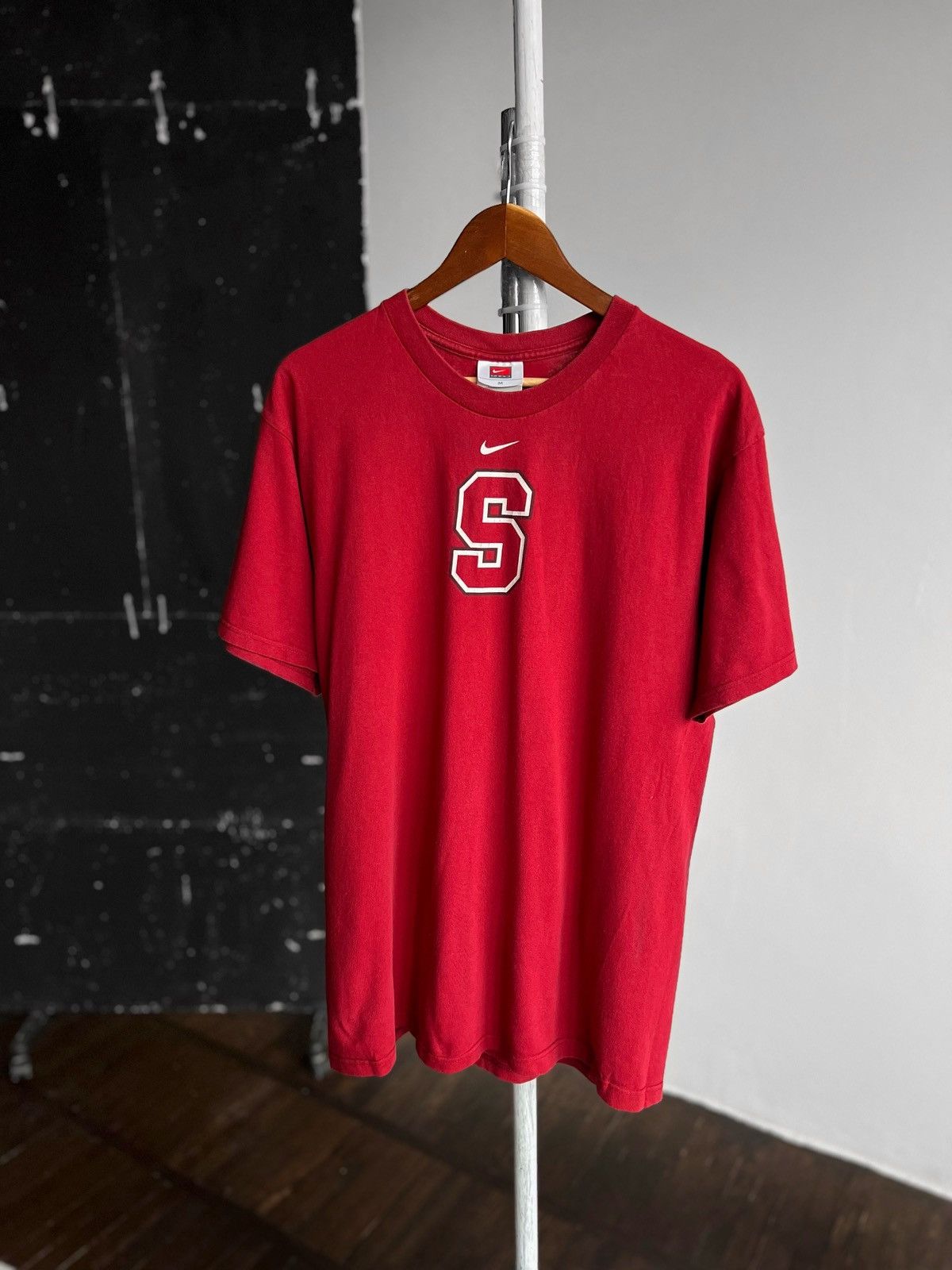 Nike × Vintage Nike Stanford Mens Vintage 90s Red Short Sleeve T-Shirt Logo Size US M / EU 48-50 / 2 - 1 Thumbnail