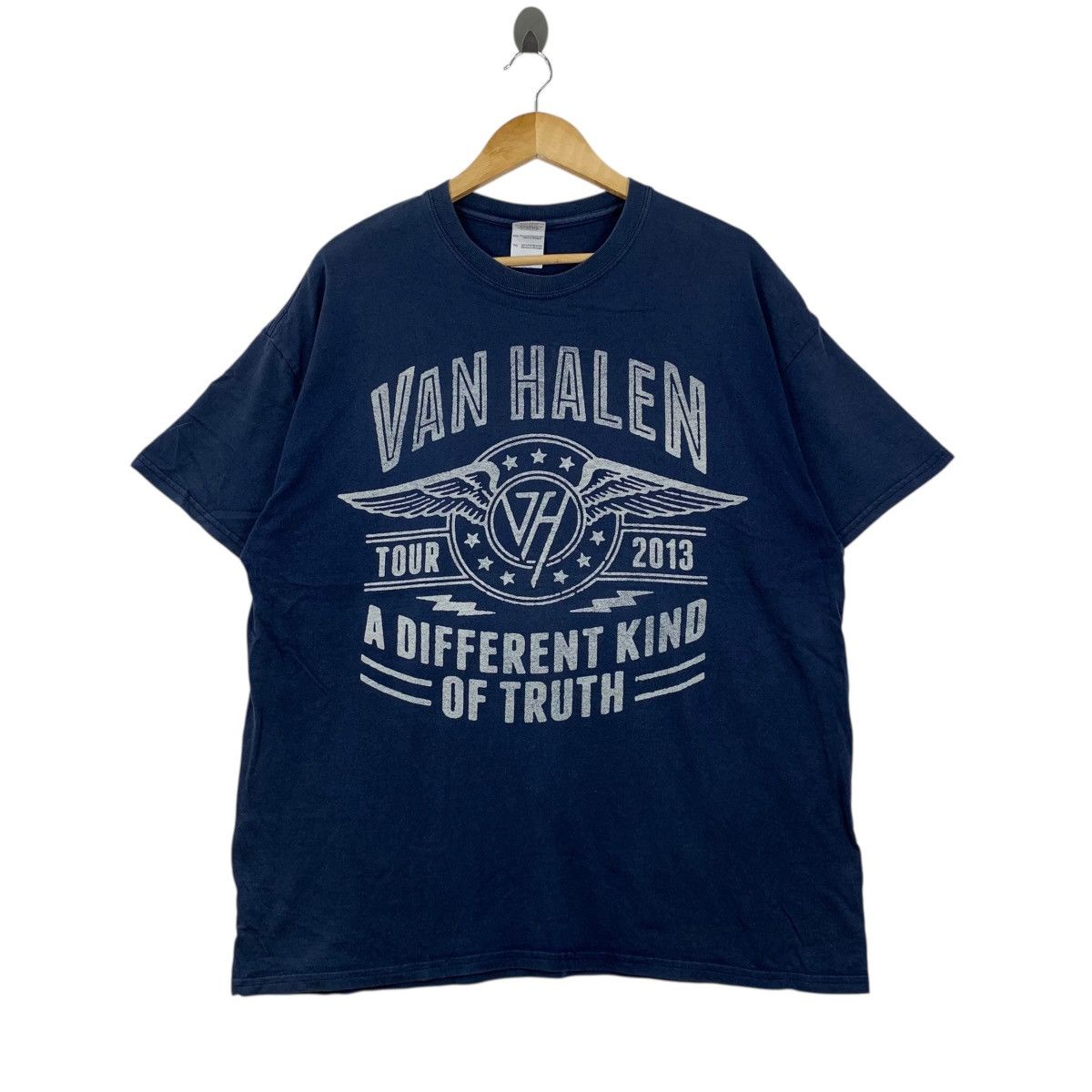 Vintage VAN HALEN Tour 2013 America Rock band Big Logo T-Shirt Size US XL / EU 56 / 4 - 1 Thumbnail