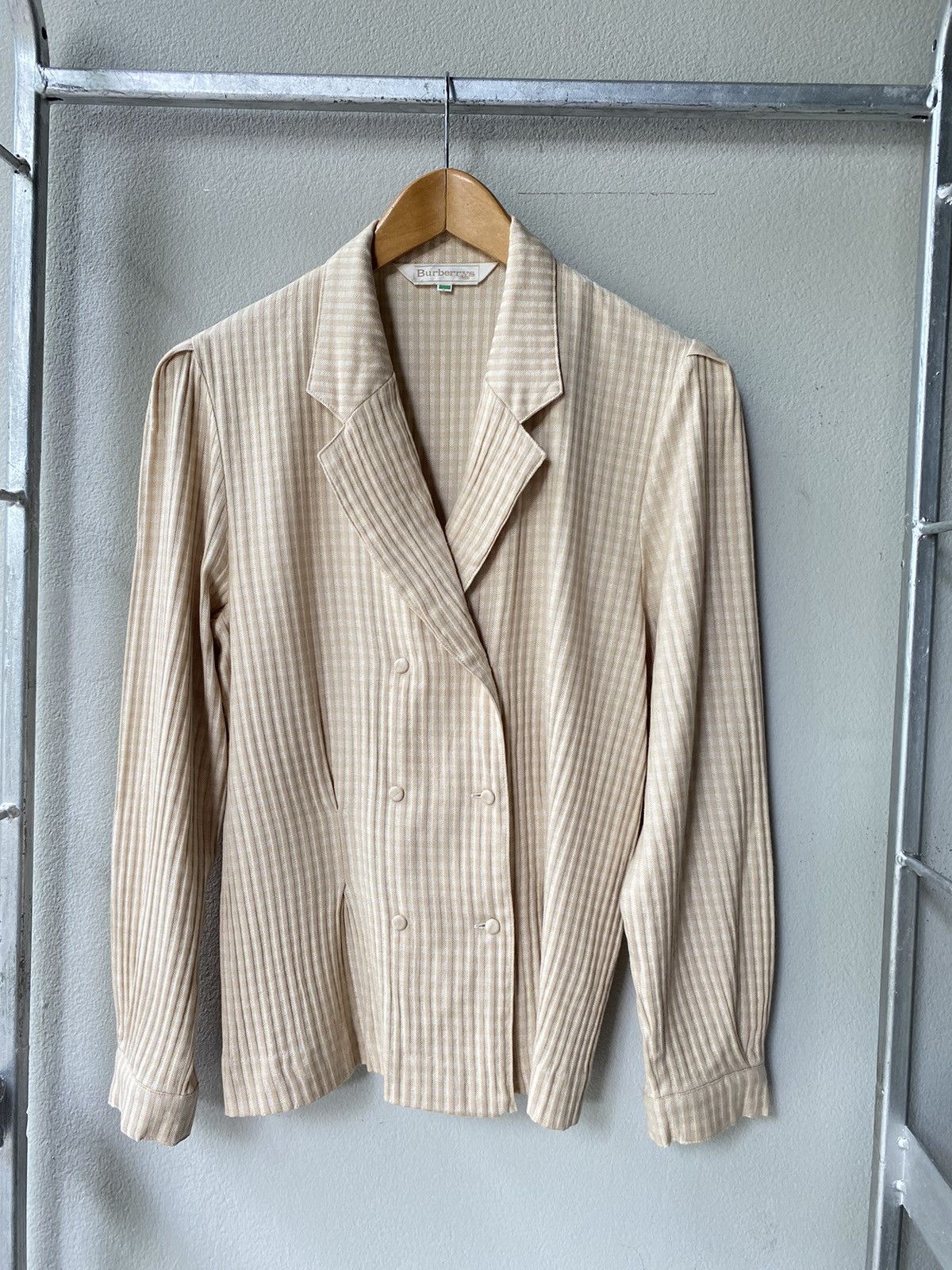 Burberry Burberry vintage beige blouse Size ONE SIZE - 20 Thumbnail